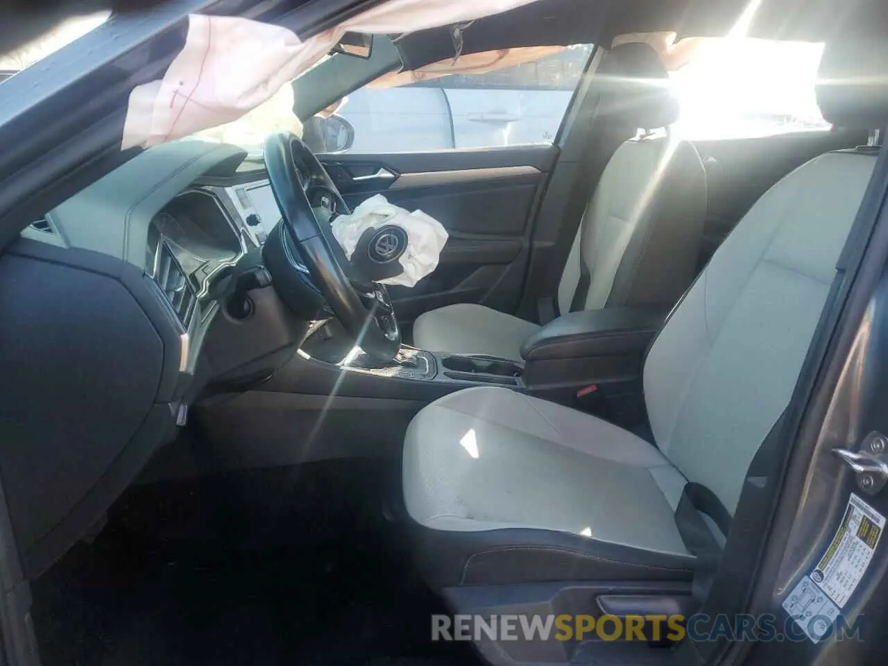 7 fotografías del automóvil dañado 3VWCB7BU7KM246847 VOLKSWAGEN JETTA 2019