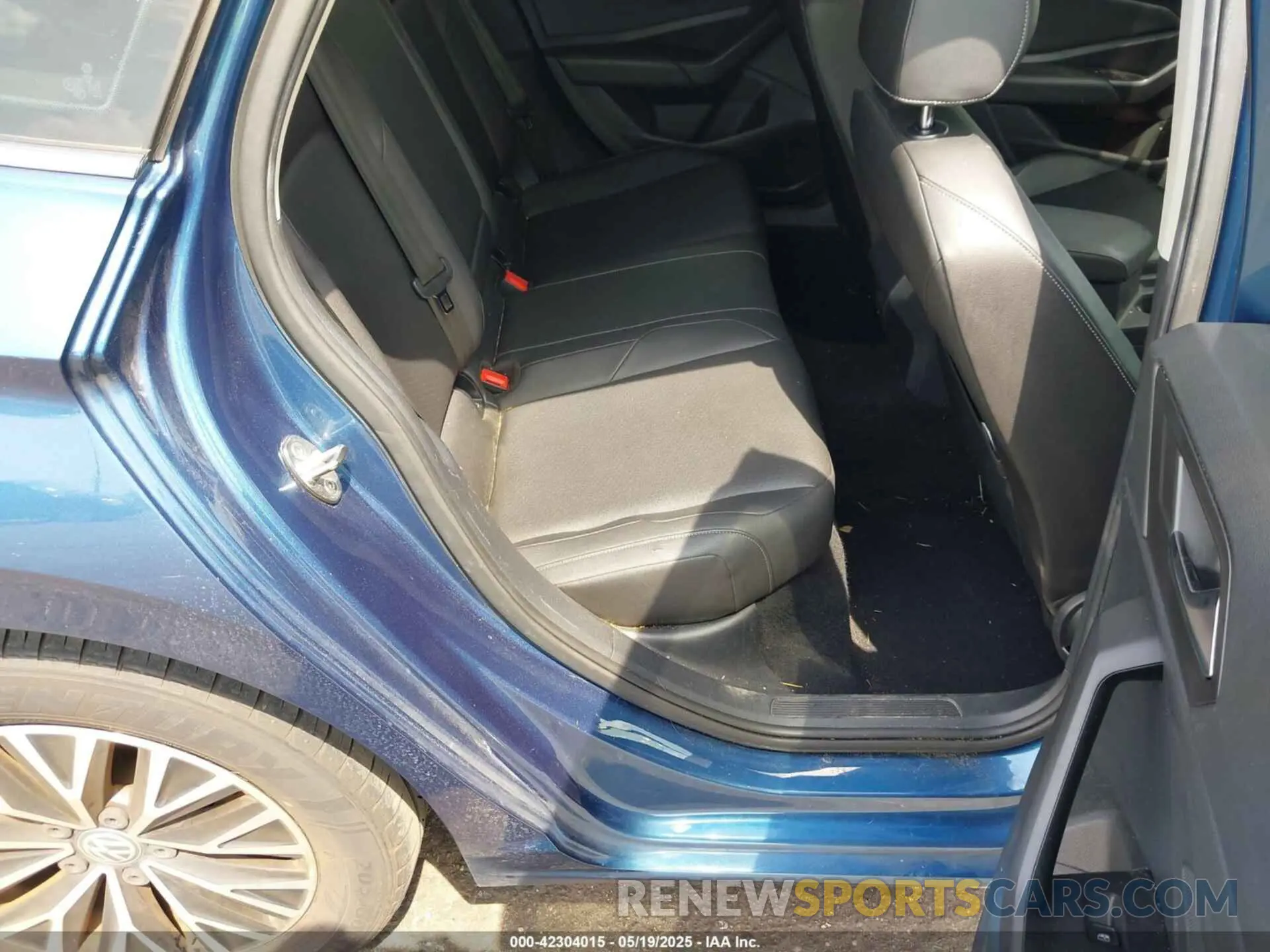 8 fotografías del automóvil dañado 3VWCB7BU8KM187128 VOLKSWAGEN JETTA 2019