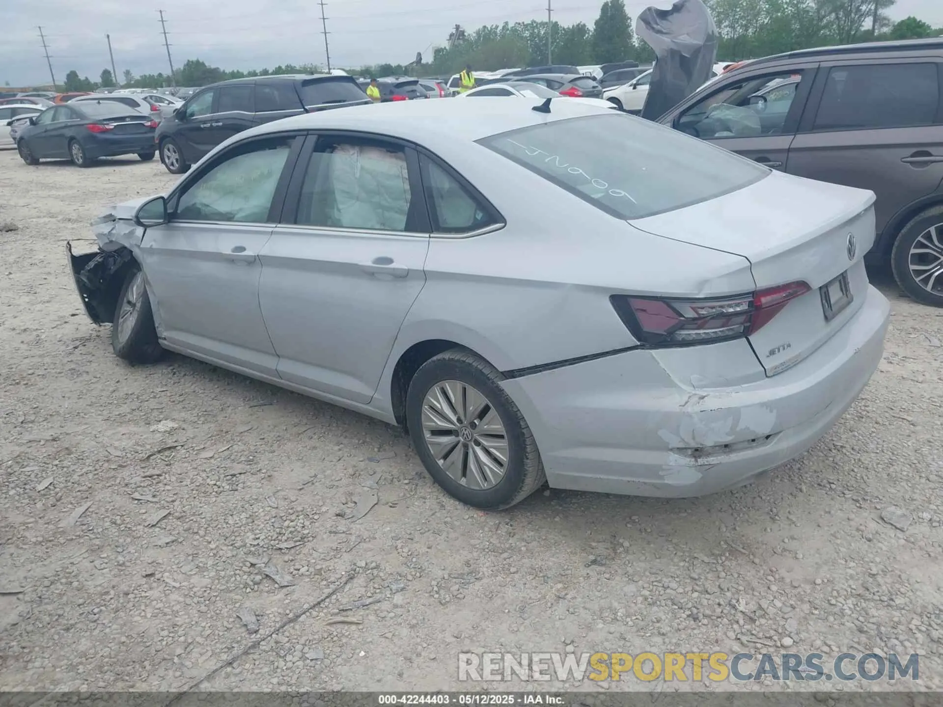 3 fotografías del automóvil dañado 3VWCB7BU9KM142909 VOLKSWAGEN JETTA 2019