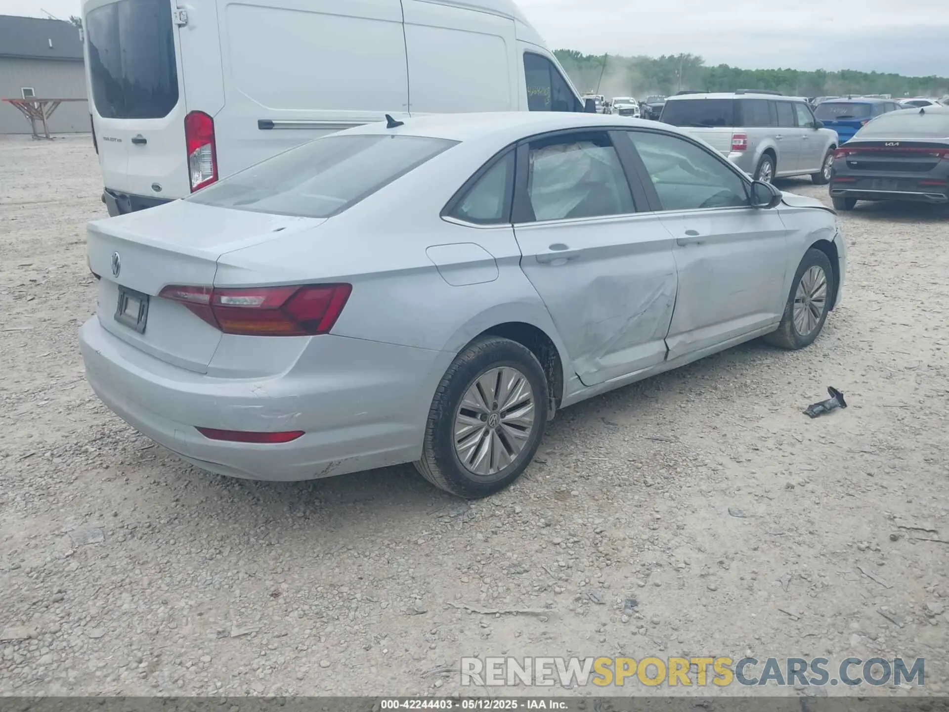 4 fotografías del automóvil dañado 3VWCB7BU9KM142909 VOLKSWAGEN JETTA 2019