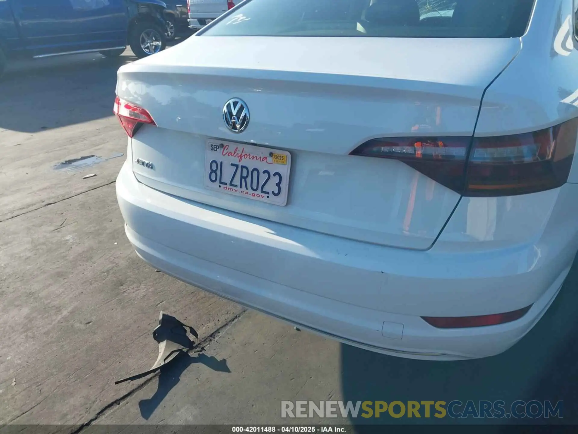 16 fotografías del automóvil dañado 3VWCB7BU9KM200145 VOLKSWAGEN JETTA 2019