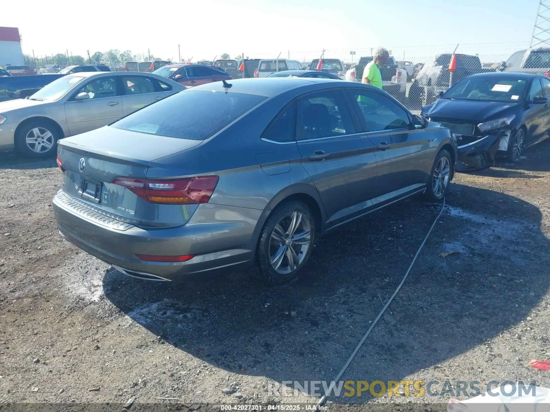 4 fotografías del automóvil dañado 3VWCB7BU9KM215129 VOLKSWAGEN JETTA 2019