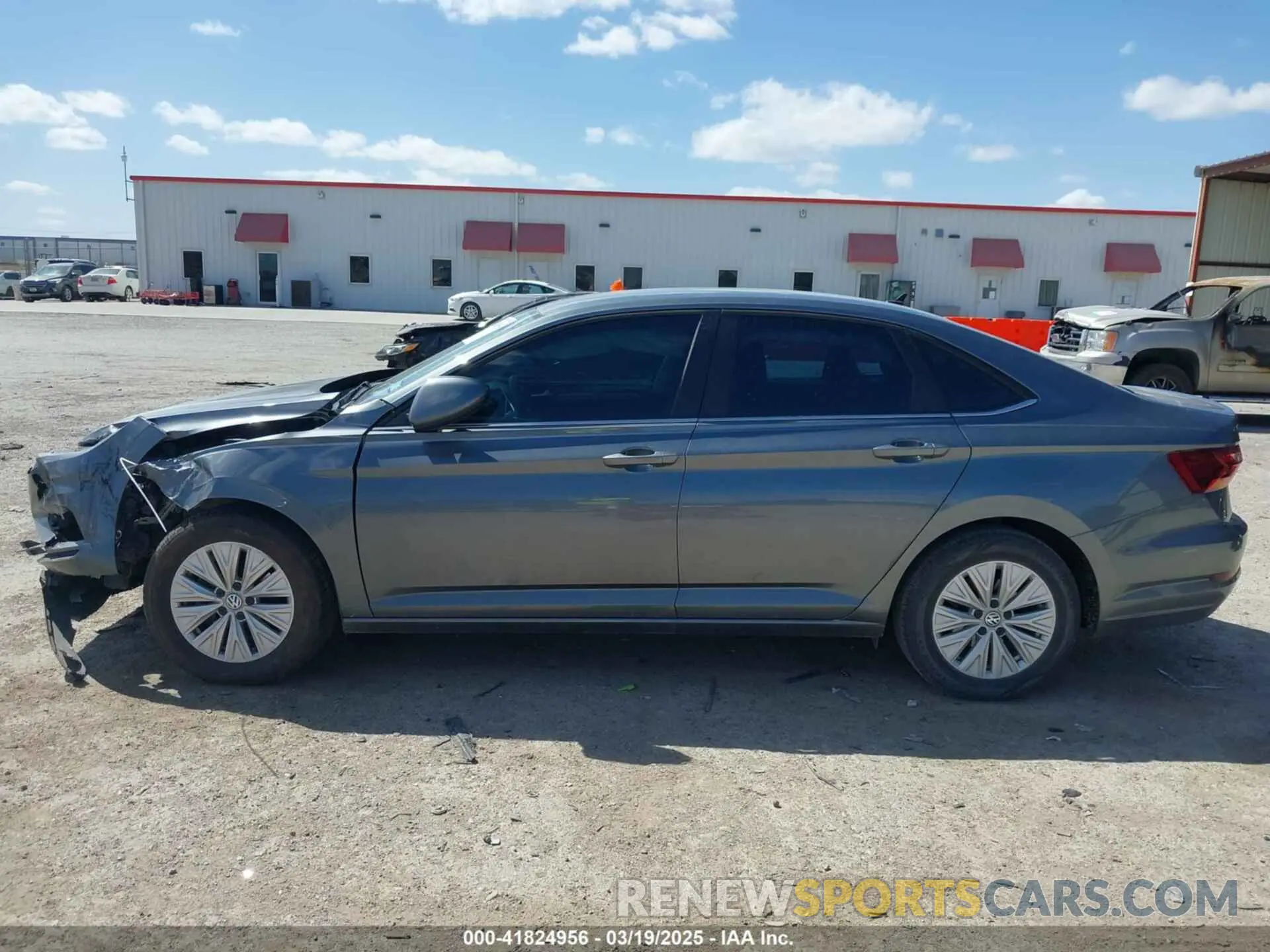 15 fotografías del automóvil dañado 3VWCB7BU9KM216300 VOLKSWAGEN JETTA 2019