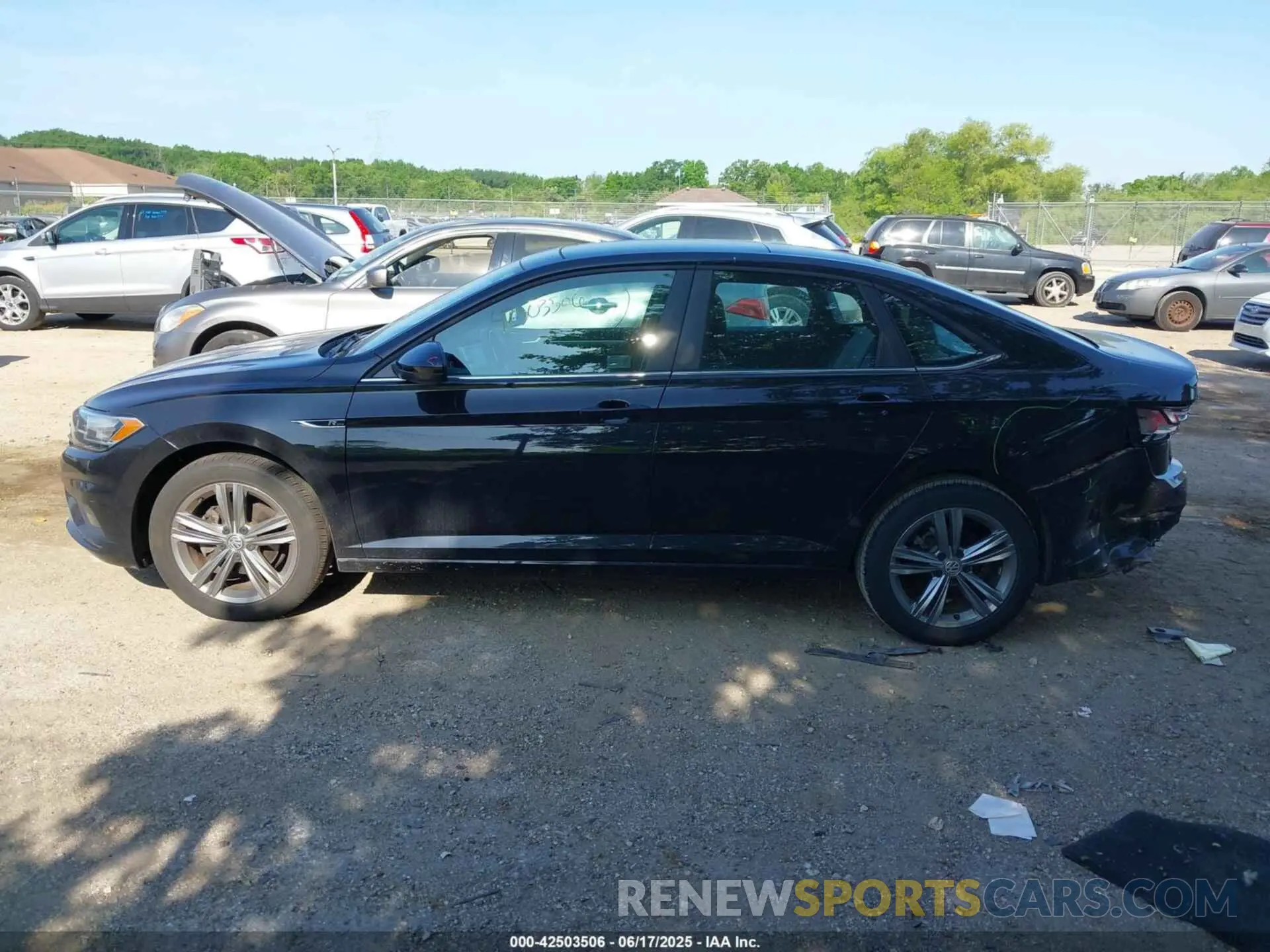 13 fotografías del automóvil dañado 3VWCB7BU9KM272513 VOLKSWAGEN JETTA 2019