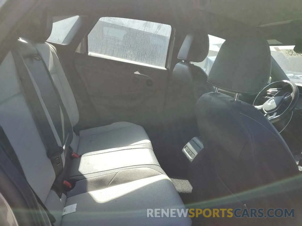 11 fotografías del automóvil dañado 3VWCB7BU9KM272964 VOLKSWAGEN JETTA 2019