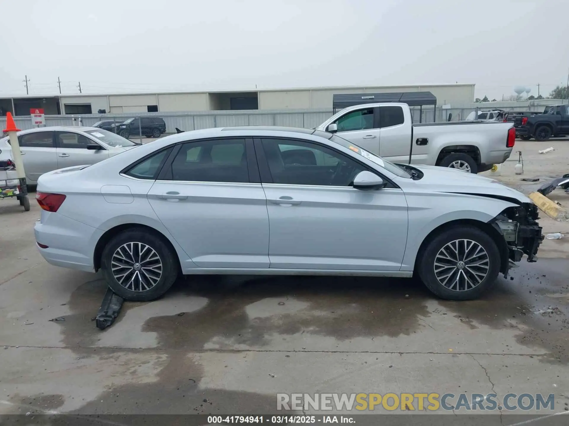 14 fotografías del automóvil dañado 3VWCB7BUXKM141770 VOLKSWAGEN JETTA 2019