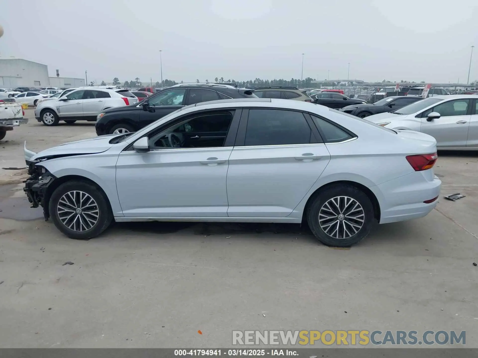 15 fotografías del automóvil dañado 3VWCB7BUXKM141770 VOLKSWAGEN JETTA 2019