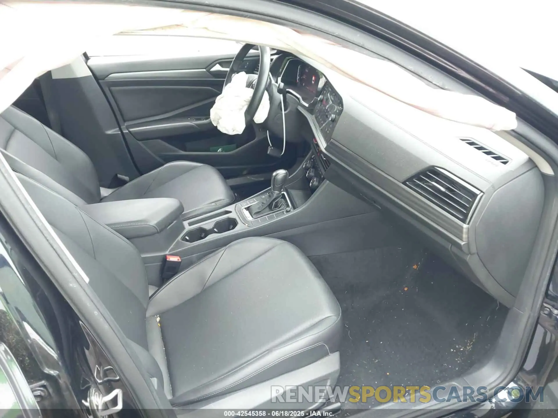 5 fotografías del automóvil dañado 3VWE57BU2KM104227 VOLKSWAGEN JETTA 2019
