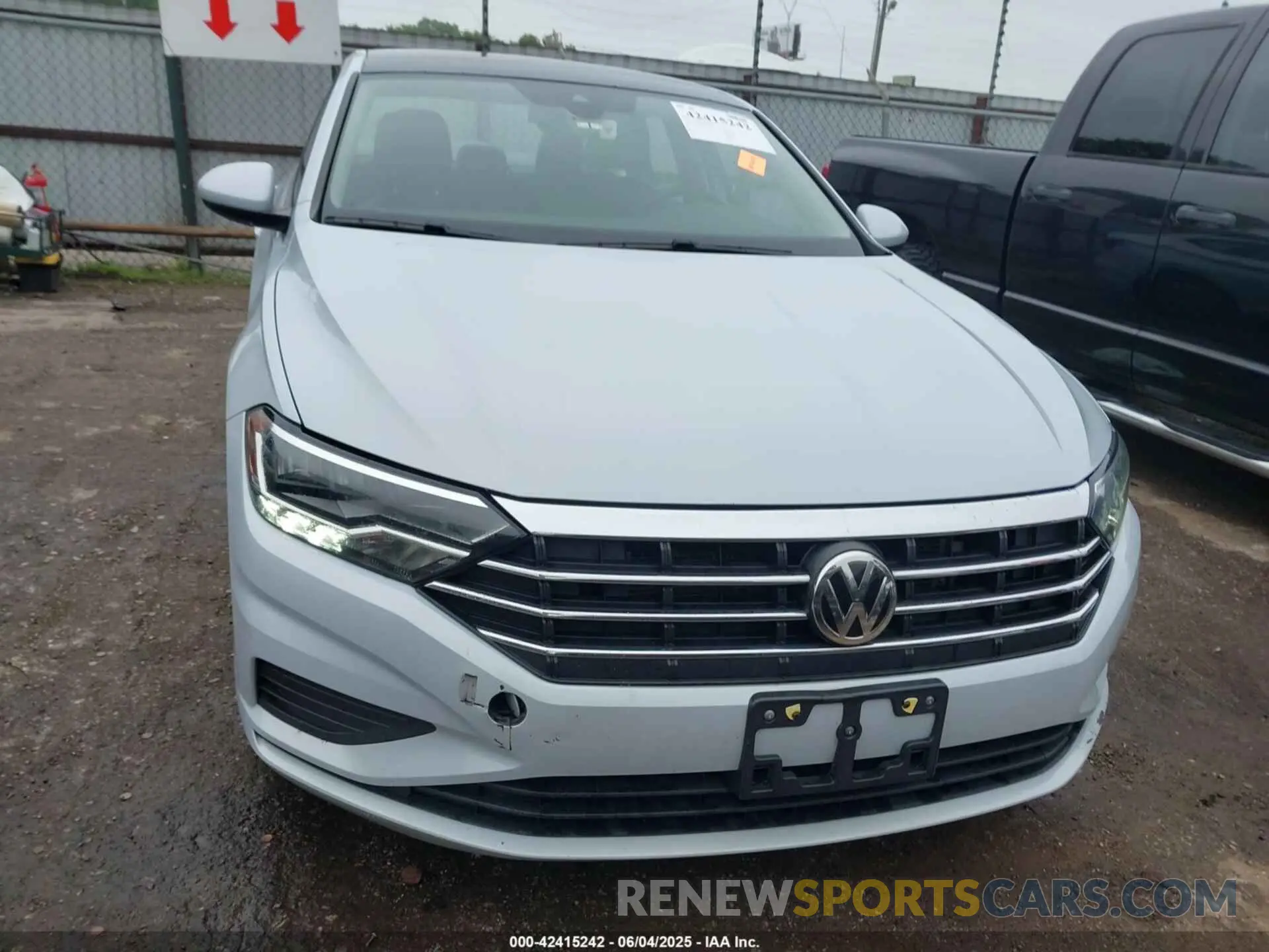 12 fotografías del automóvil dañado 3VWE57BU4KM038196 VOLKSWAGEN JETTA 2019