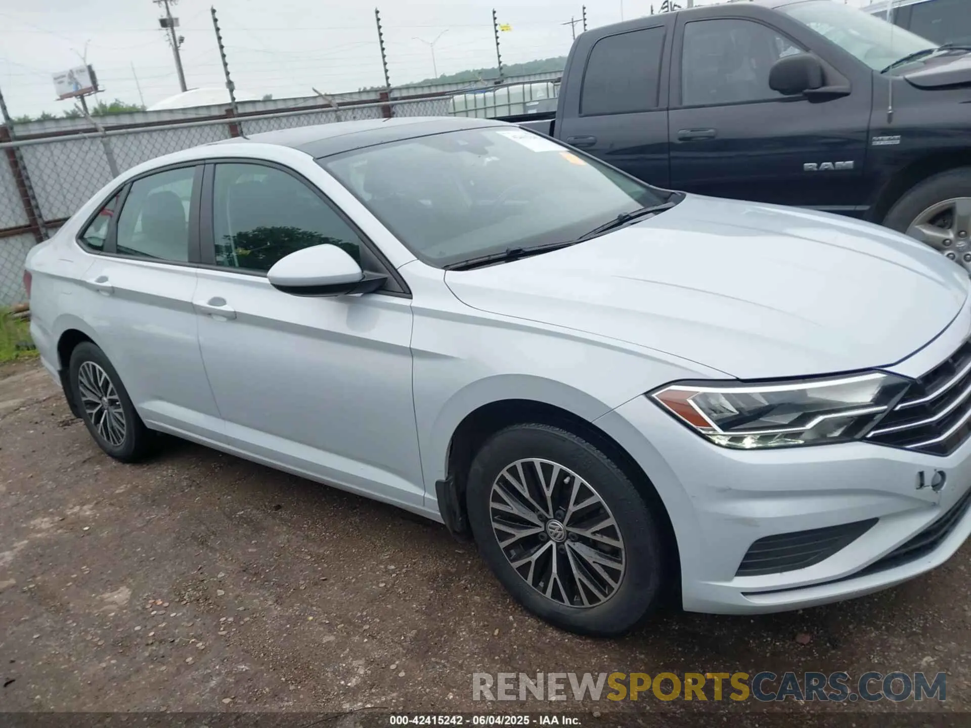 13 fotografías del automóvil dañado 3VWE57BU4KM038196 VOLKSWAGEN JETTA 2019