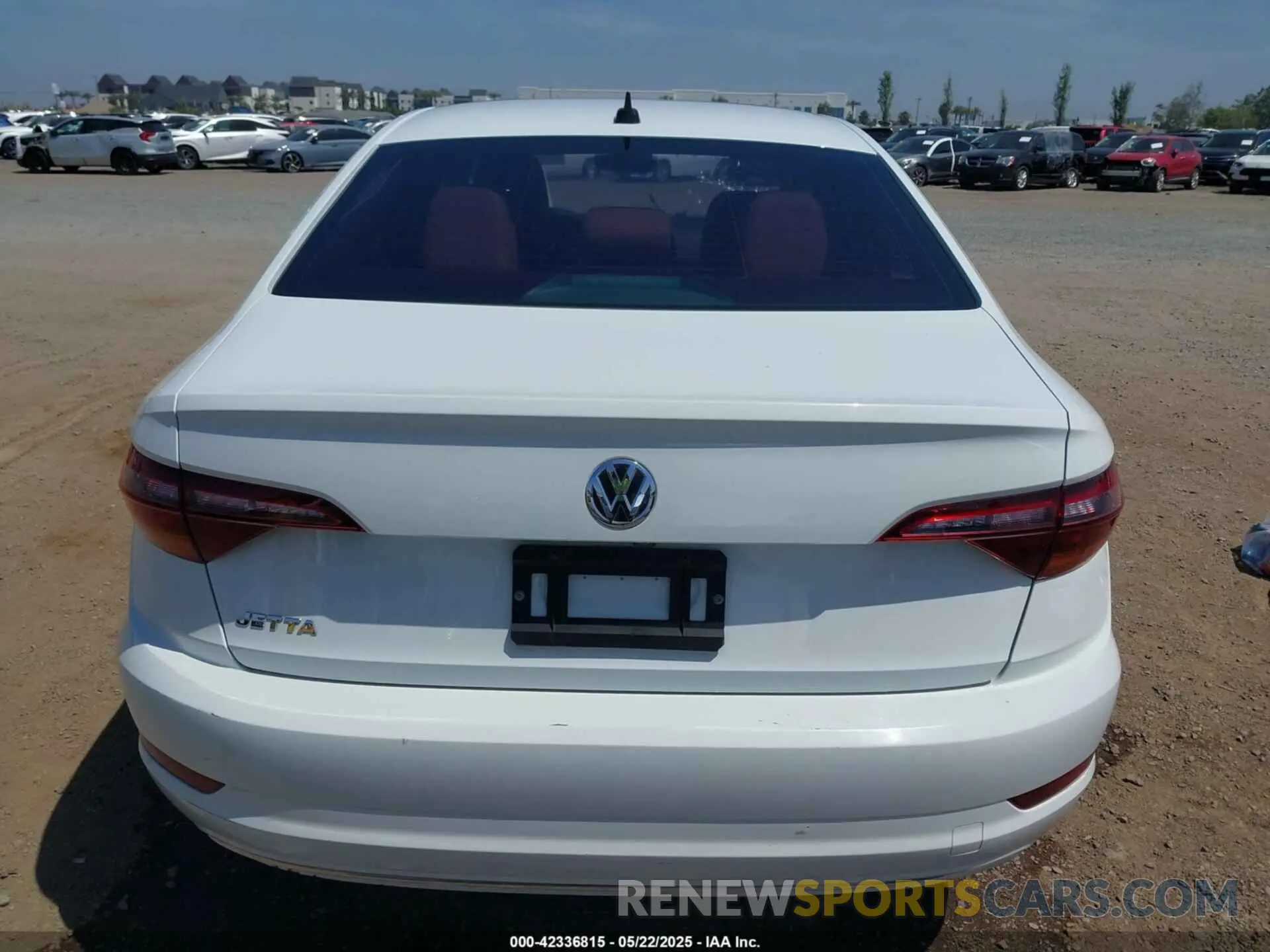 16 fotografías del automóvil dañado 3VWE57BU5KM078898 VOLKSWAGEN JETTA 2019