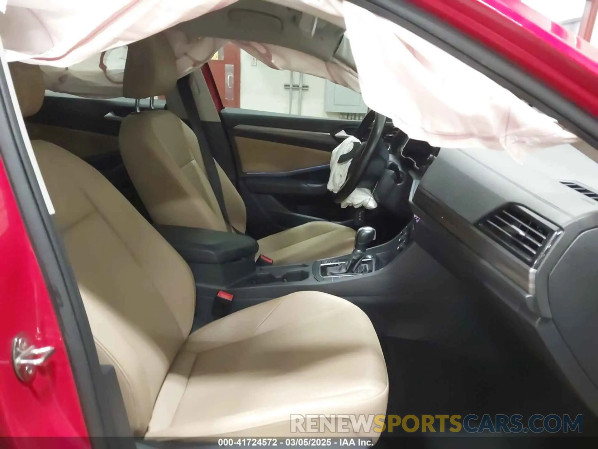 5 fotografías del automóvil dañado 3VWE57BU8KM104216 VOLKSWAGEN JETTA 2019