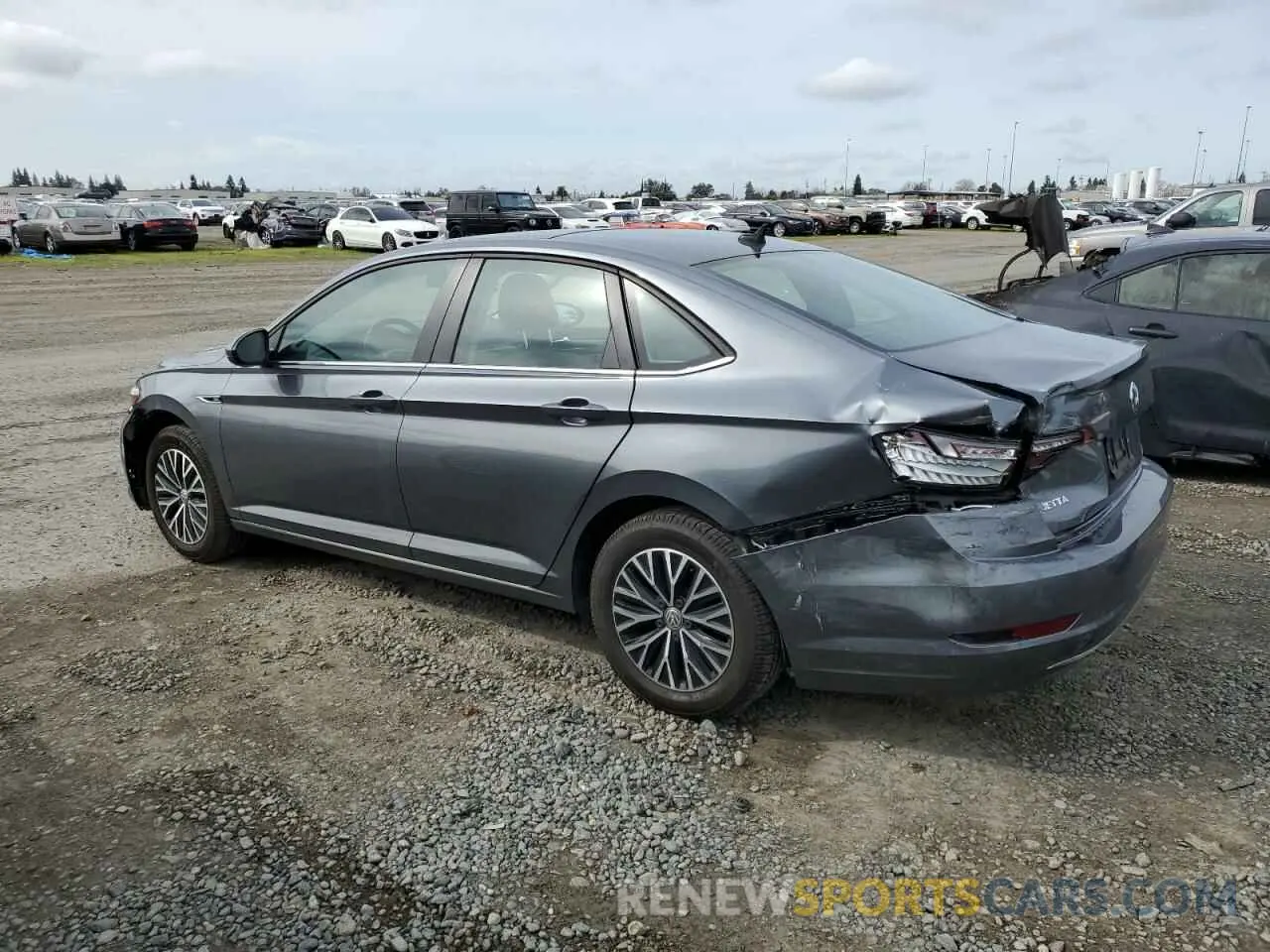 2 fotografías del automóvil dañado 3VWEB7BU1KM133503 VOLKSWAGEN JETTA 2019