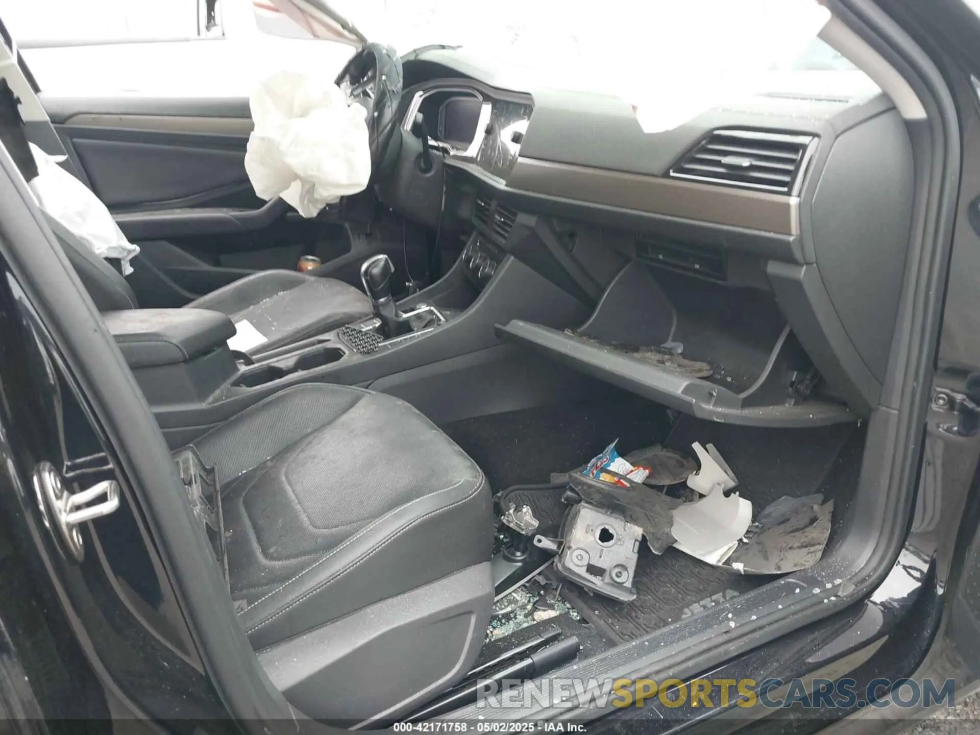 5 fotografías del automóvil dañado 3VWG57BU8KM087653 VOLKSWAGEN JETTA 2019