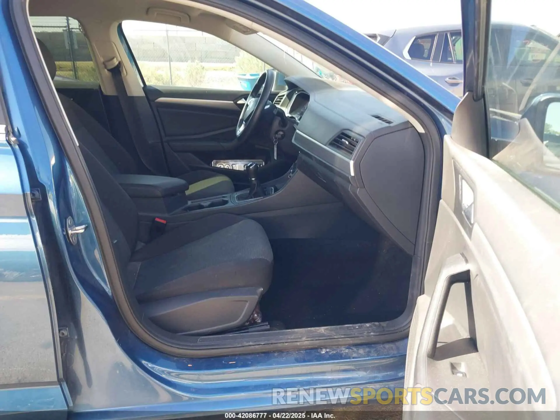 5 fotografías del automóvil dañado 3VWN57BU0KM234524 VOLKSWAGEN JETTA 2019