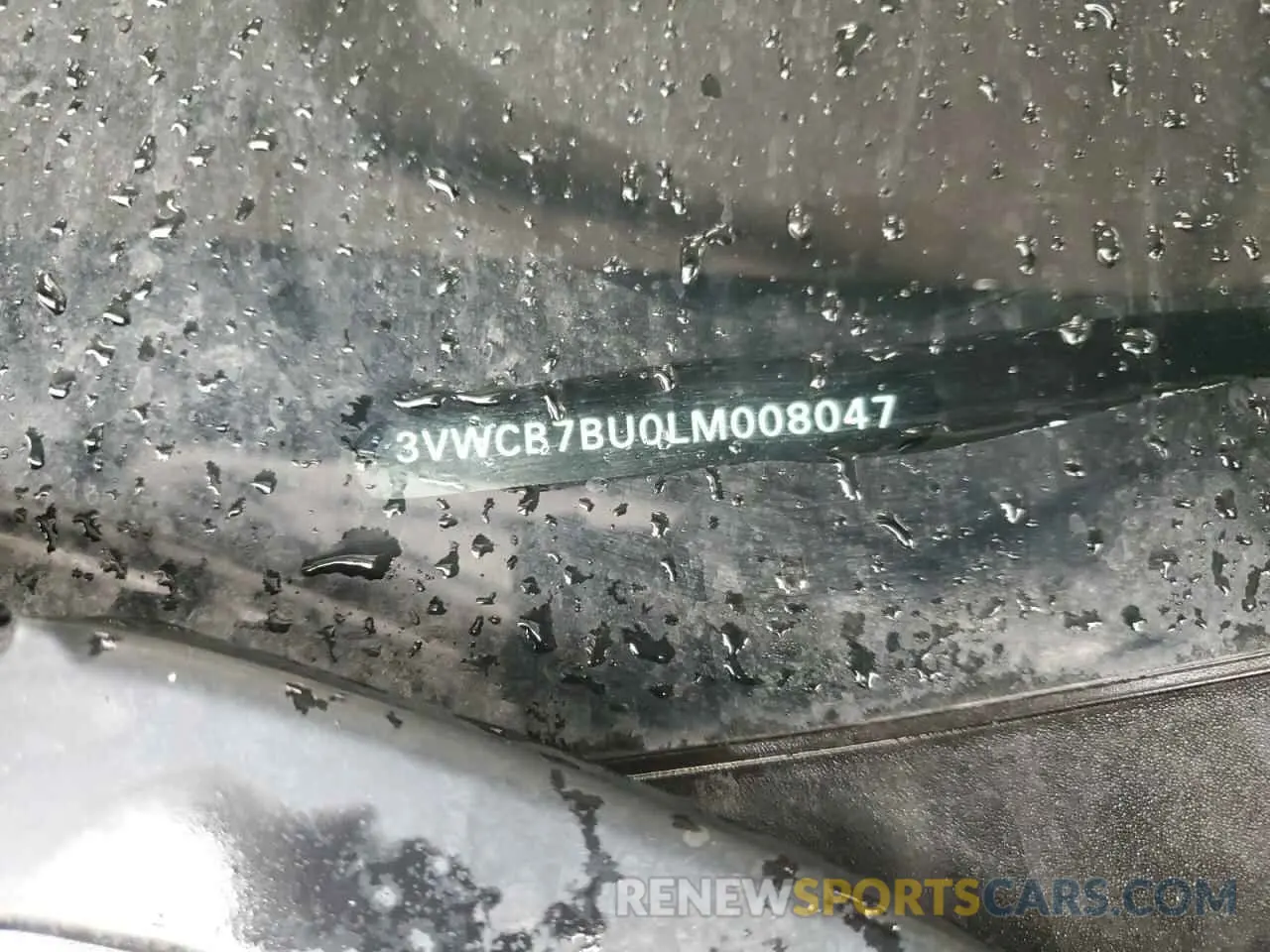 13 fotografías del automóvil dañado 3VWCB7BU0LM008047 VOLKSWAGEN JETTA 2020