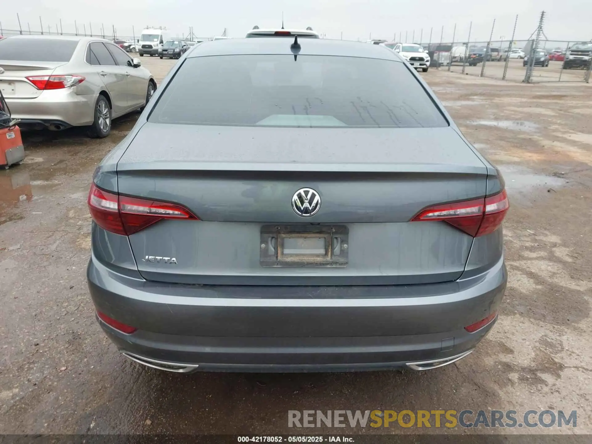 17 fotografías del automóvil dañado 3VWCB7BU0LM051450 VOLKSWAGEN JETTA 2020