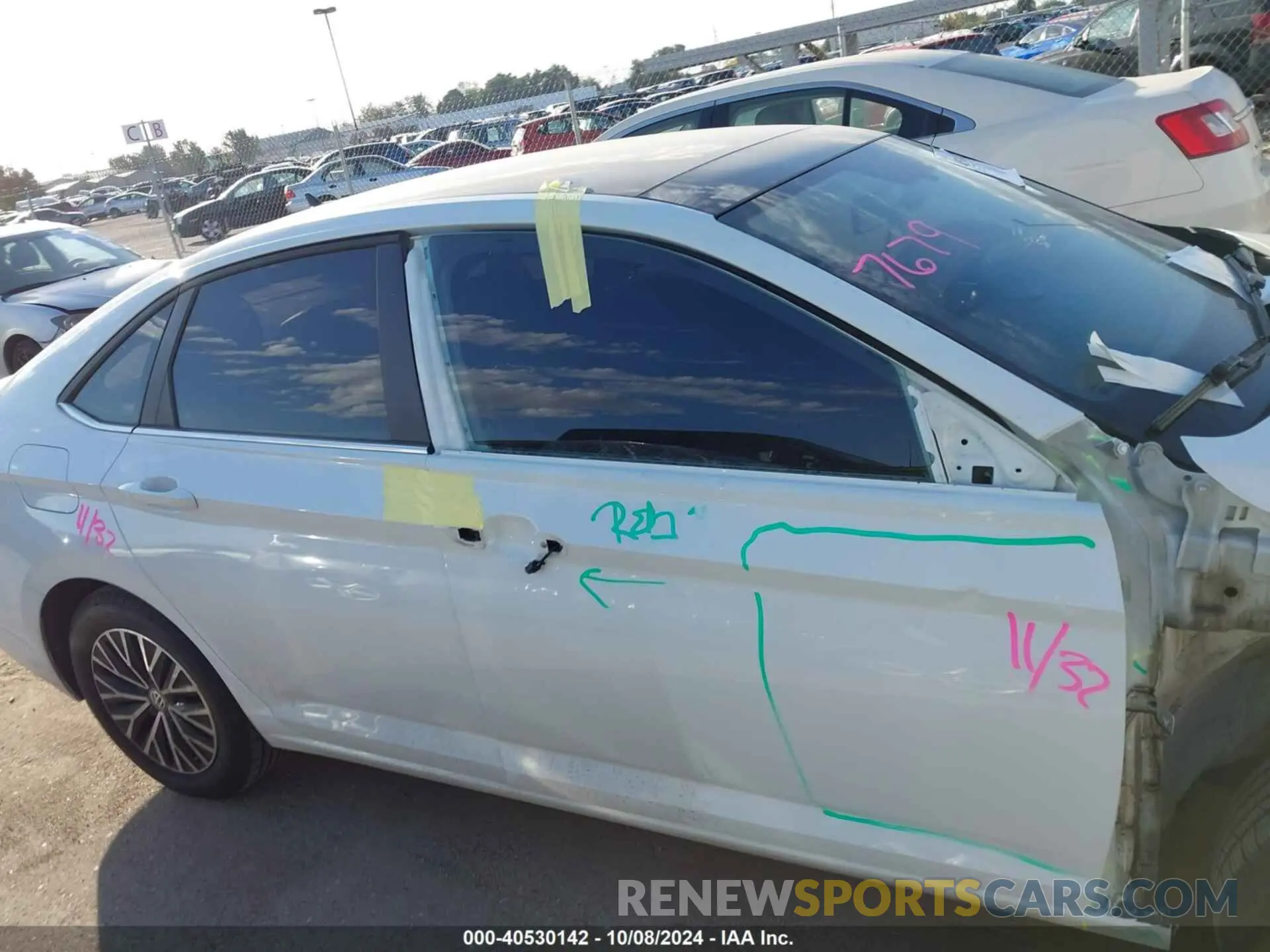 14 fotografías del automóvil dañado 3VWCB7BU0LM053702 VOLKSWAGEN JETTA 2020