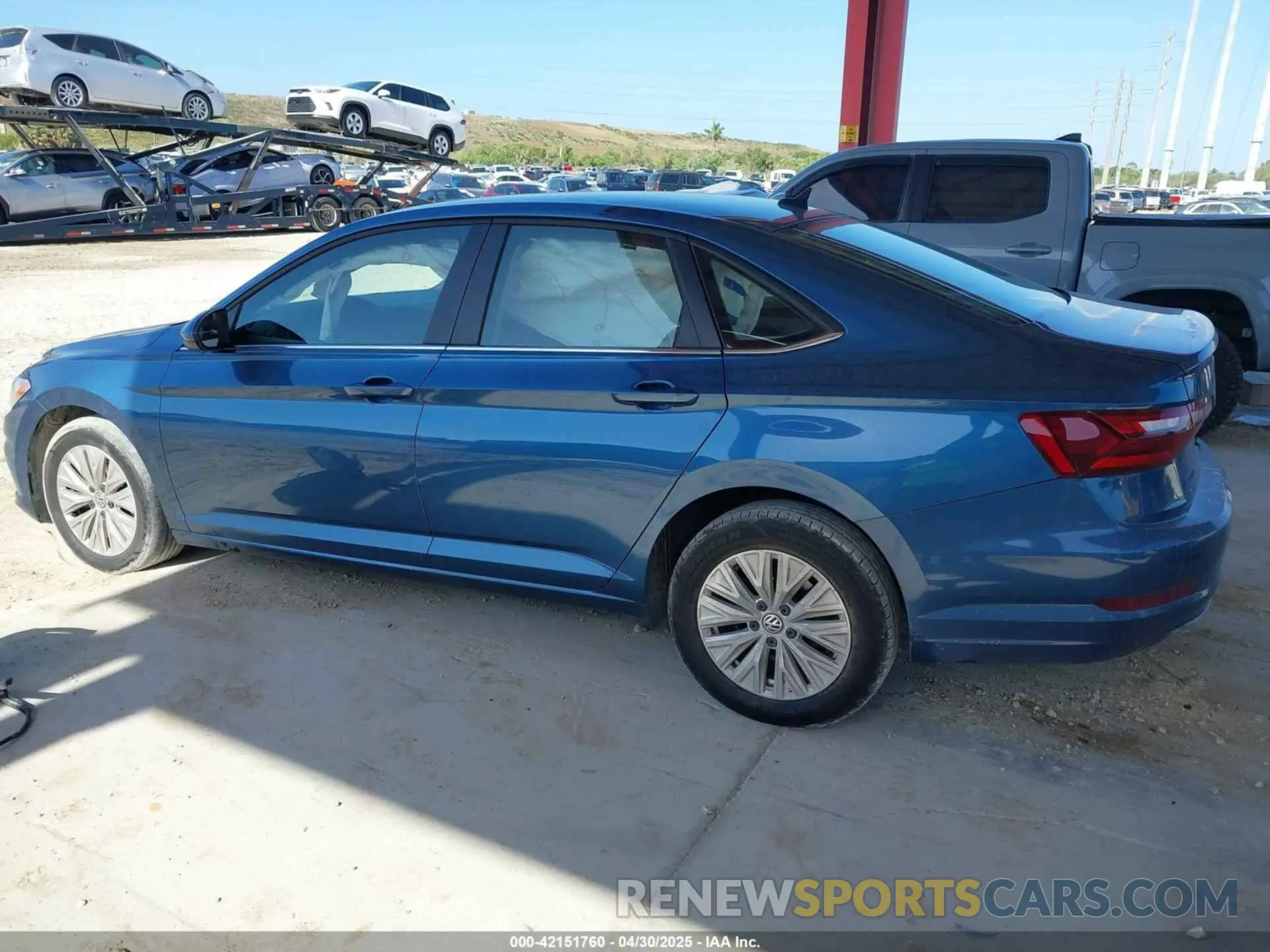 14 fotografías del automóvil dañado 3VWCB7BU0LM067356 VOLKSWAGEN JETTA 2020