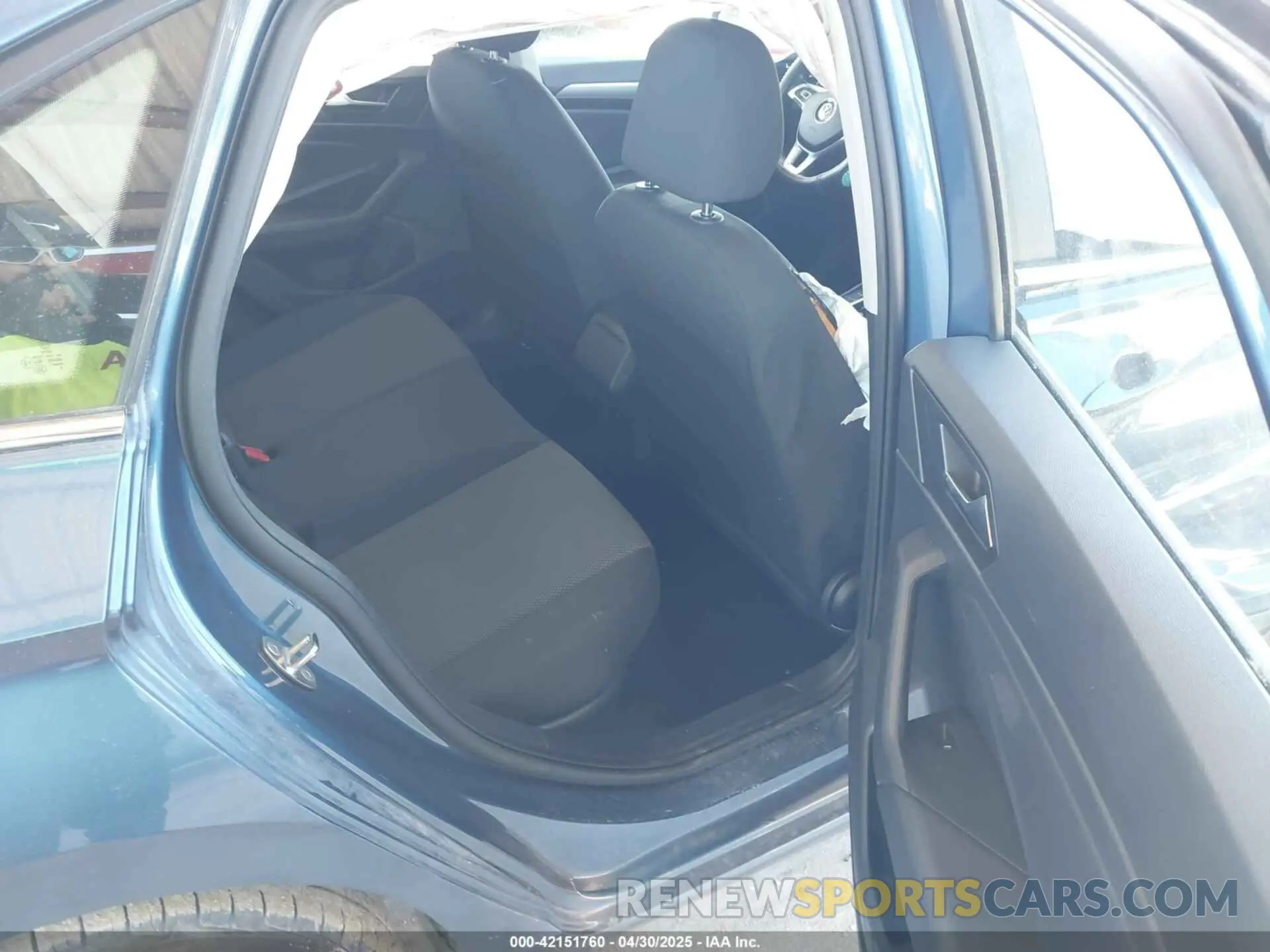 8 fotografías del automóvil dañado 3VWCB7BU0LM067356 VOLKSWAGEN JETTA 2020