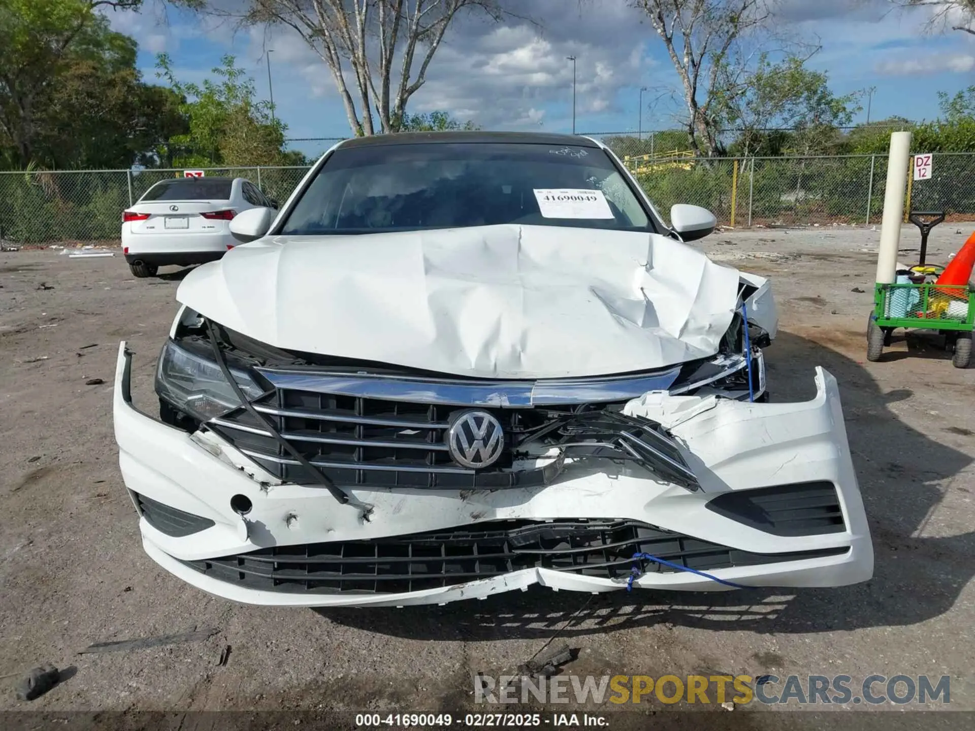 13 fotografías del automóvil dañado 3VWCB7BU1LM066054 VOLKSWAGEN JETTA 2020