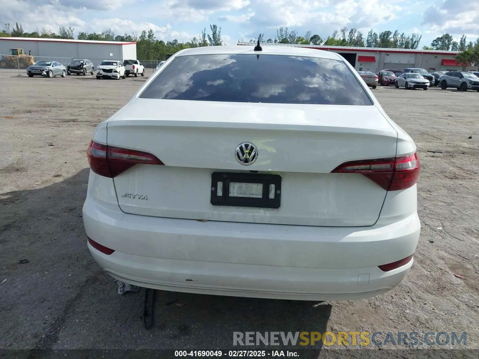 17 fotografías del automóvil dañado 3VWCB7BU1LM066054 VOLKSWAGEN JETTA 2020