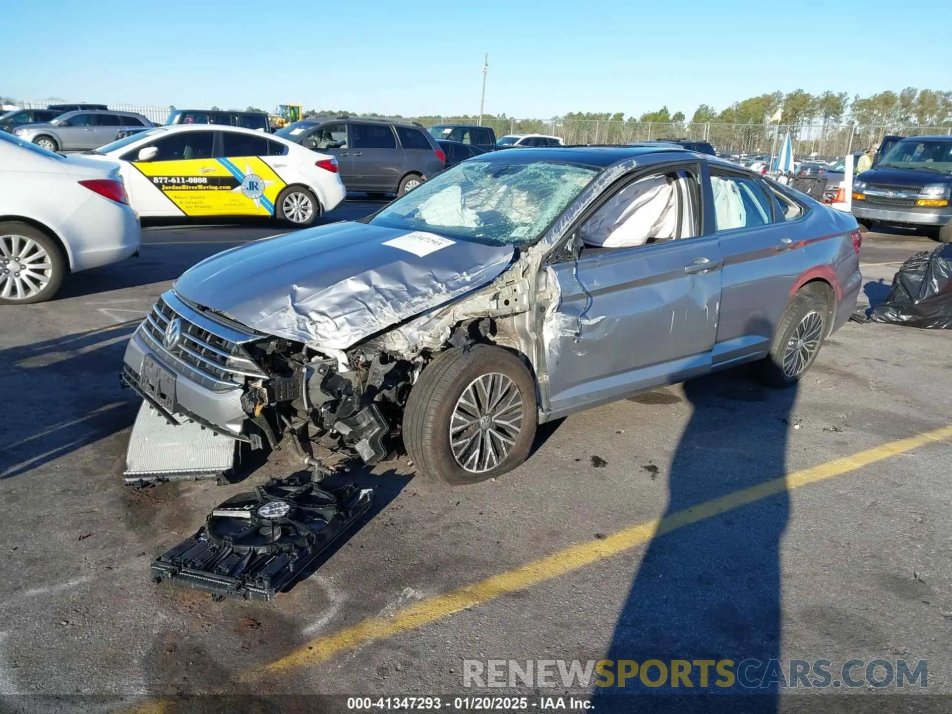 2 fotografías del automóvil dañado 3VWCB7BU2LM037937 VOLKSWAGEN JETTA 2020