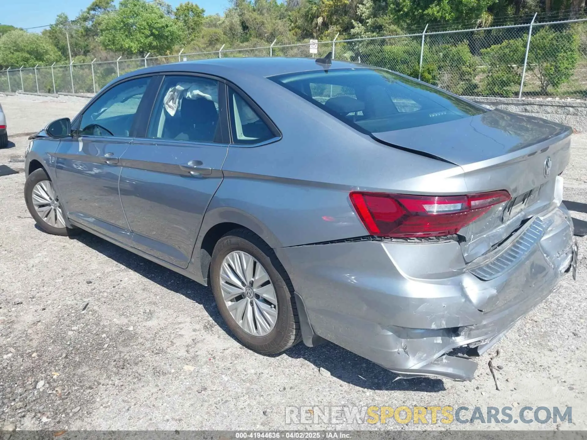 3 fotografías del automóvil dañado 3VWCB7BU2LM047030 VOLKSWAGEN JETTA 2020