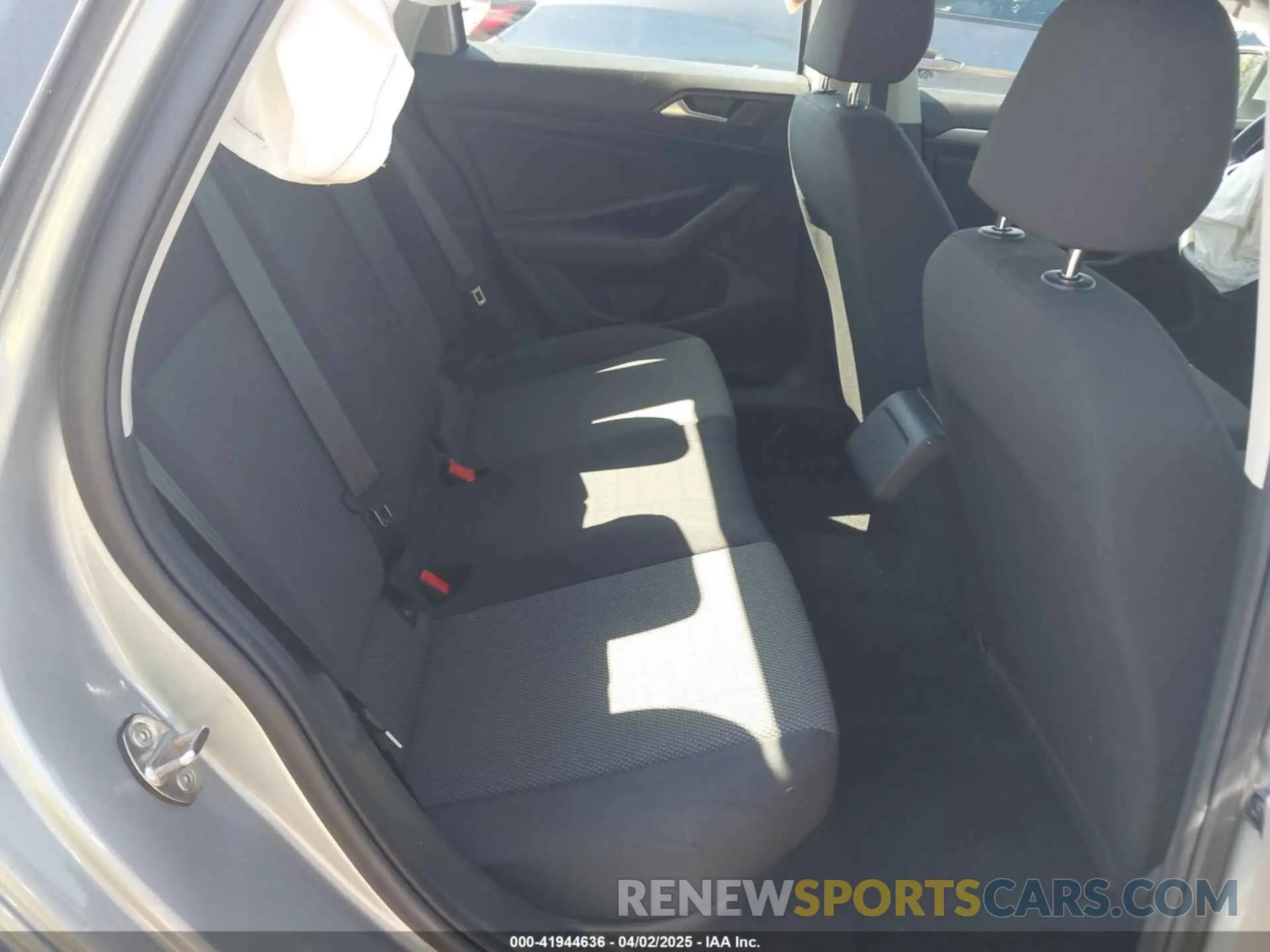 8 fotografías del automóvil dañado 3VWCB7BU2LM047030 VOLKSWAGEN JETTA 2020