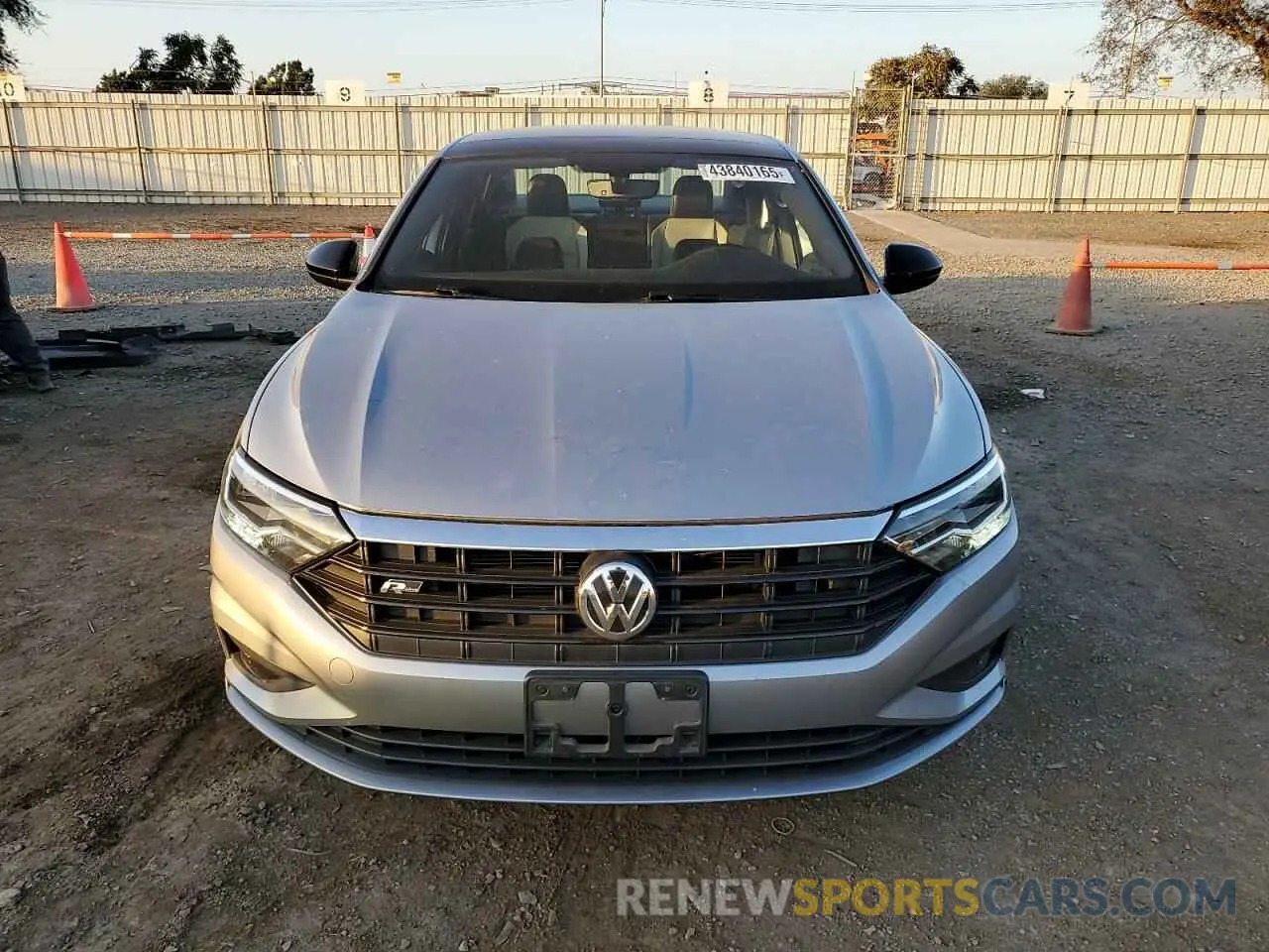 5 fotografías del automóvil dañado 3VWCB7BU2LM051417 VOLKSWAGEN JETTA 2020