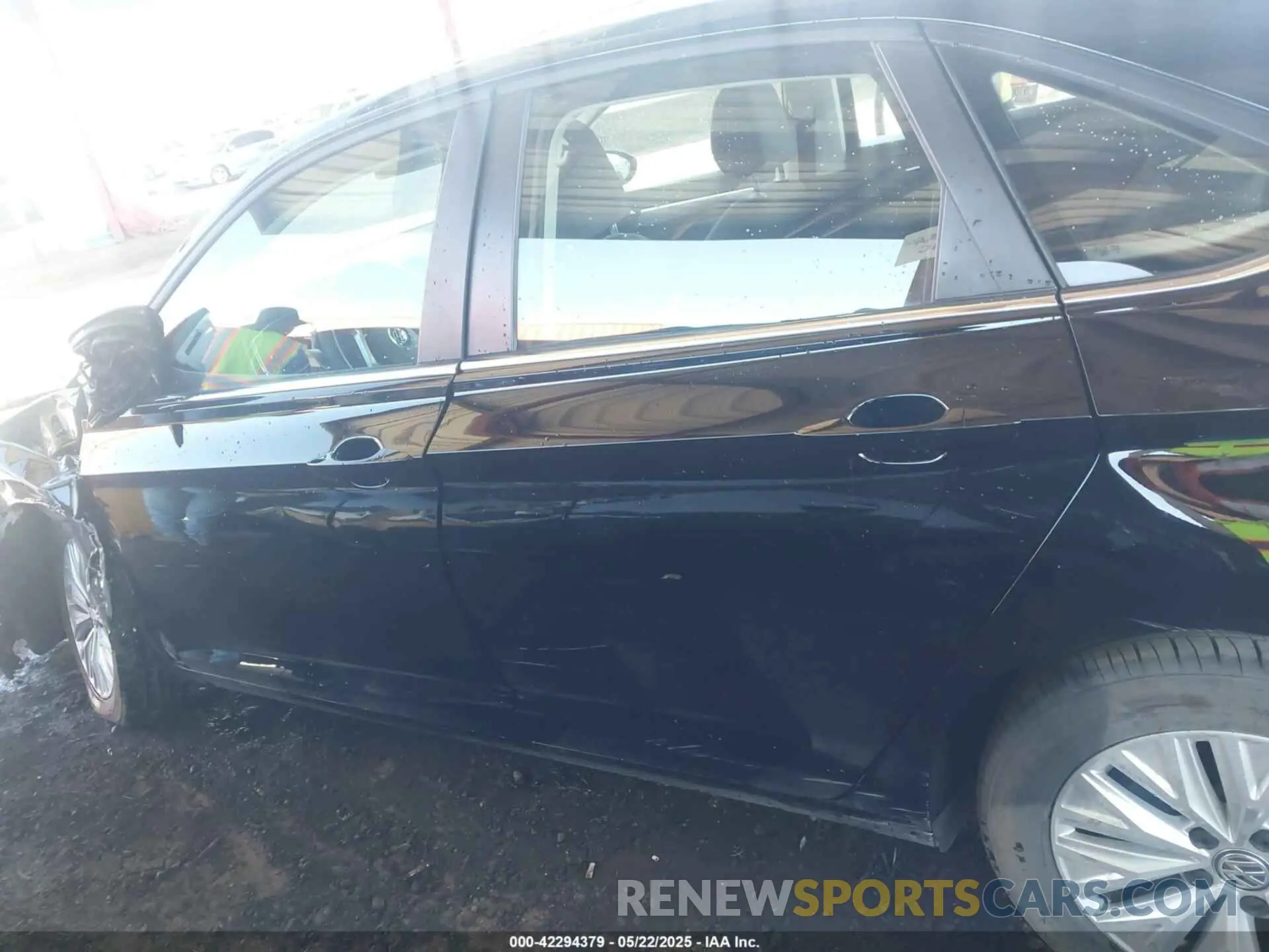 14 fotografías del automóvil dañado 3VWCB7BU2LM076706 VOLKSWAGEN JETTA 2020
