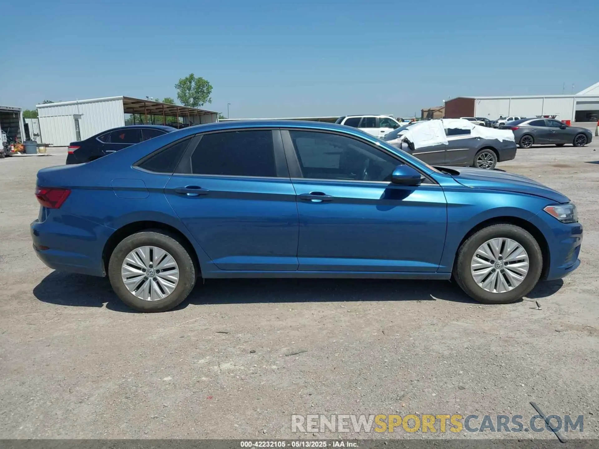 13 fotografías del automóvil dañado 3VWCB7BU2LM076835 VOLKSWAGEN JETTA 2020