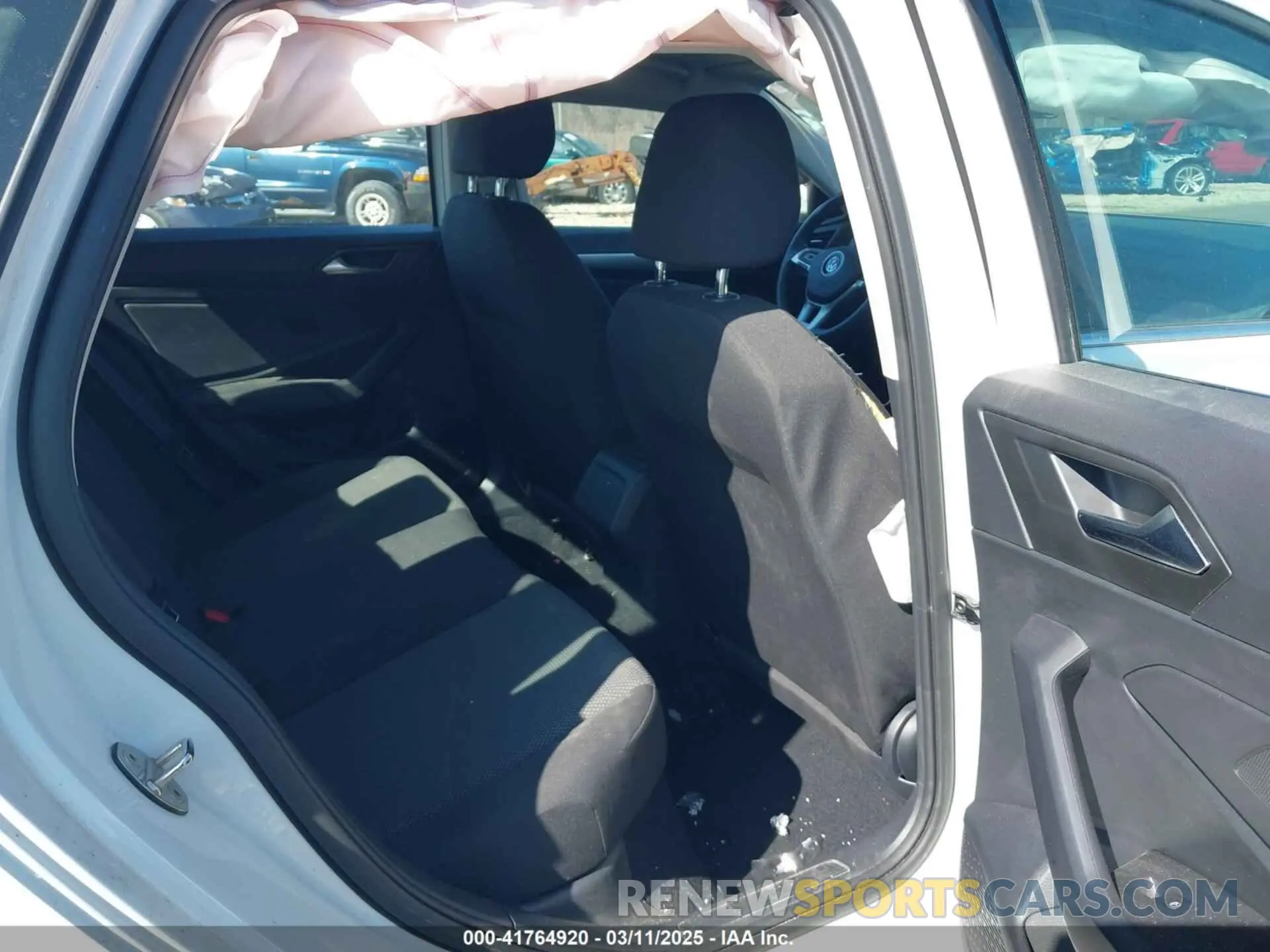 8 fotografías del automóvil dañado 3VWCB7BU3LM063558 VOLKSWAGEN JETTA 2020
