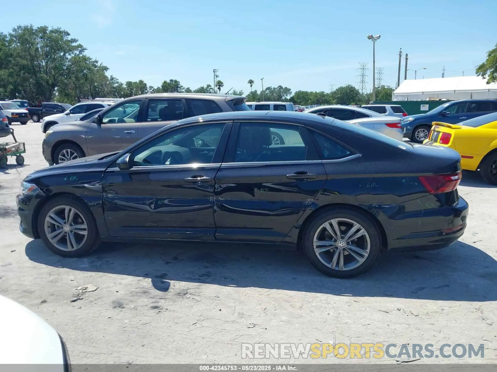 14 fotografías del automóvil dañado 3VWCB7BU4LM073158 VOLKSWAGEN JETTA 2020