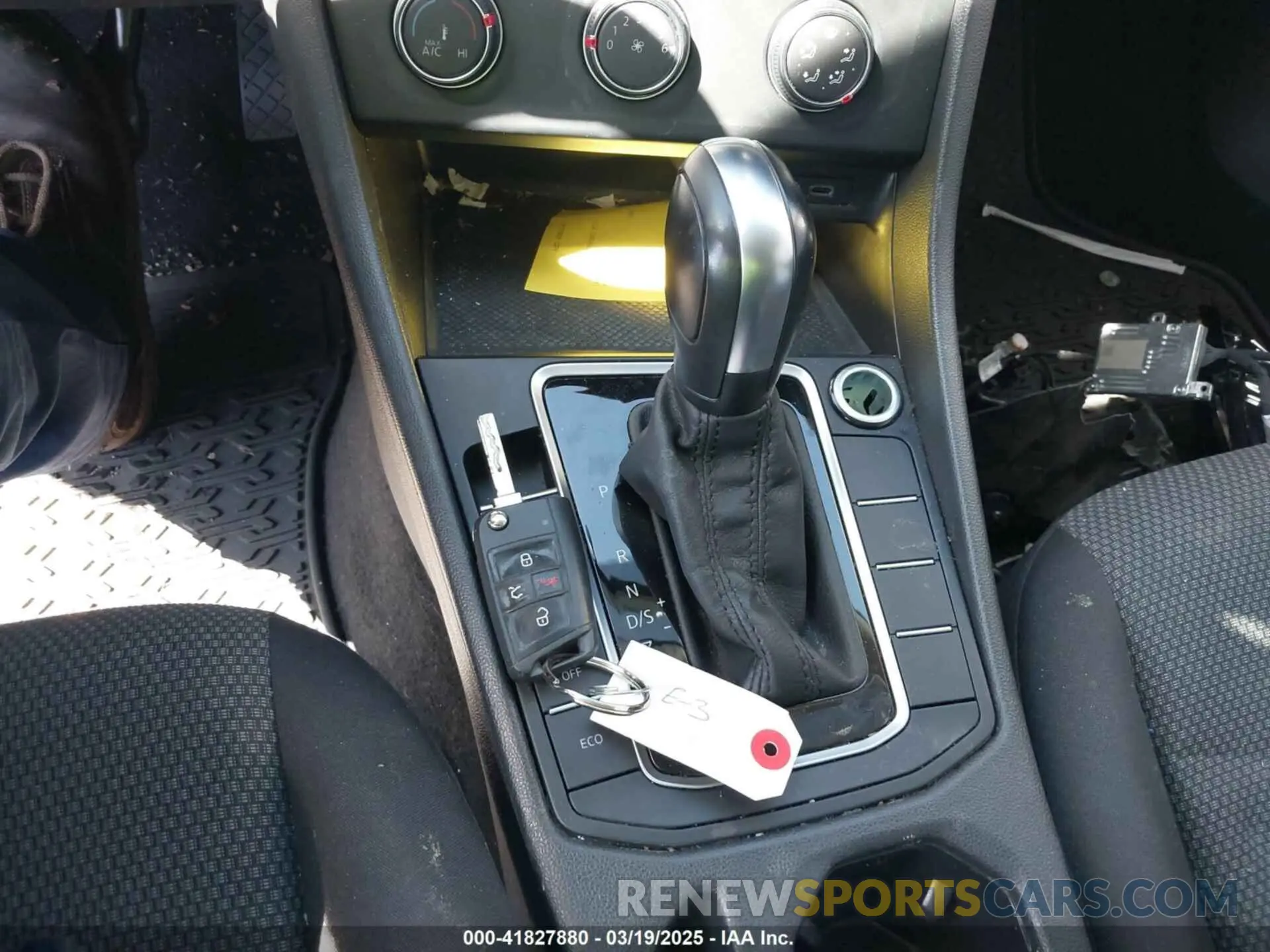 11 fotografías del automóvil dañado 3VWCB7BU5LM042484 VOLKSWAGEN JETTA 2020