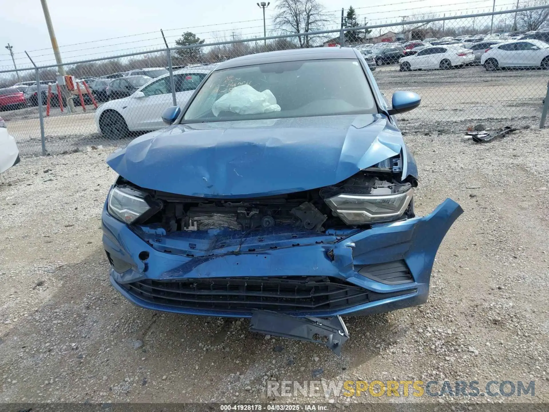 13 fotografías del automóvil dañado 3VWCB7BU6LM012328 VOLKSWAGEN JETTA 2020
