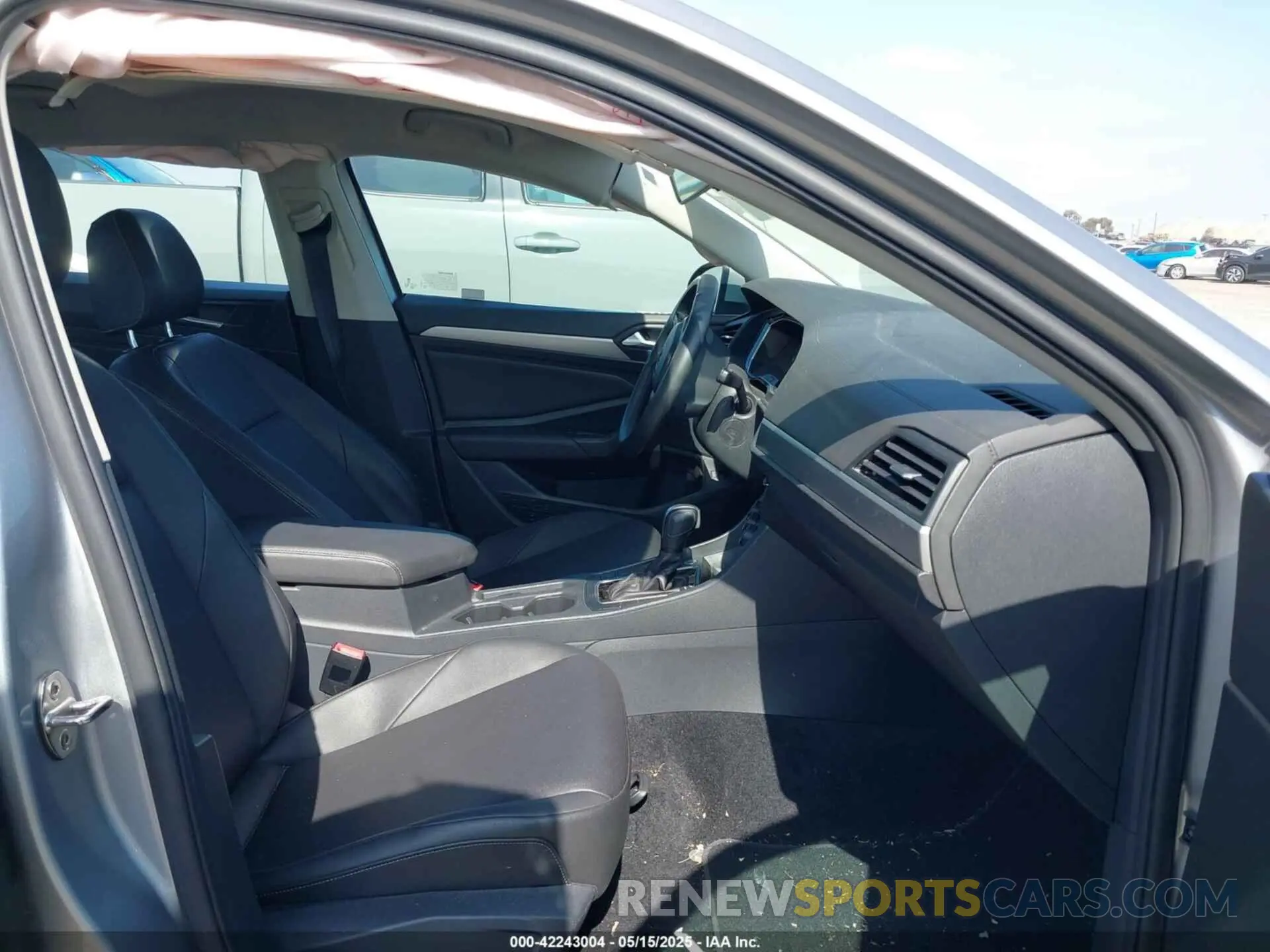 5 fotografías del automóvil dañado 3VWCB7BU6LM035298 VOLKSWAGEN JETTA 2020