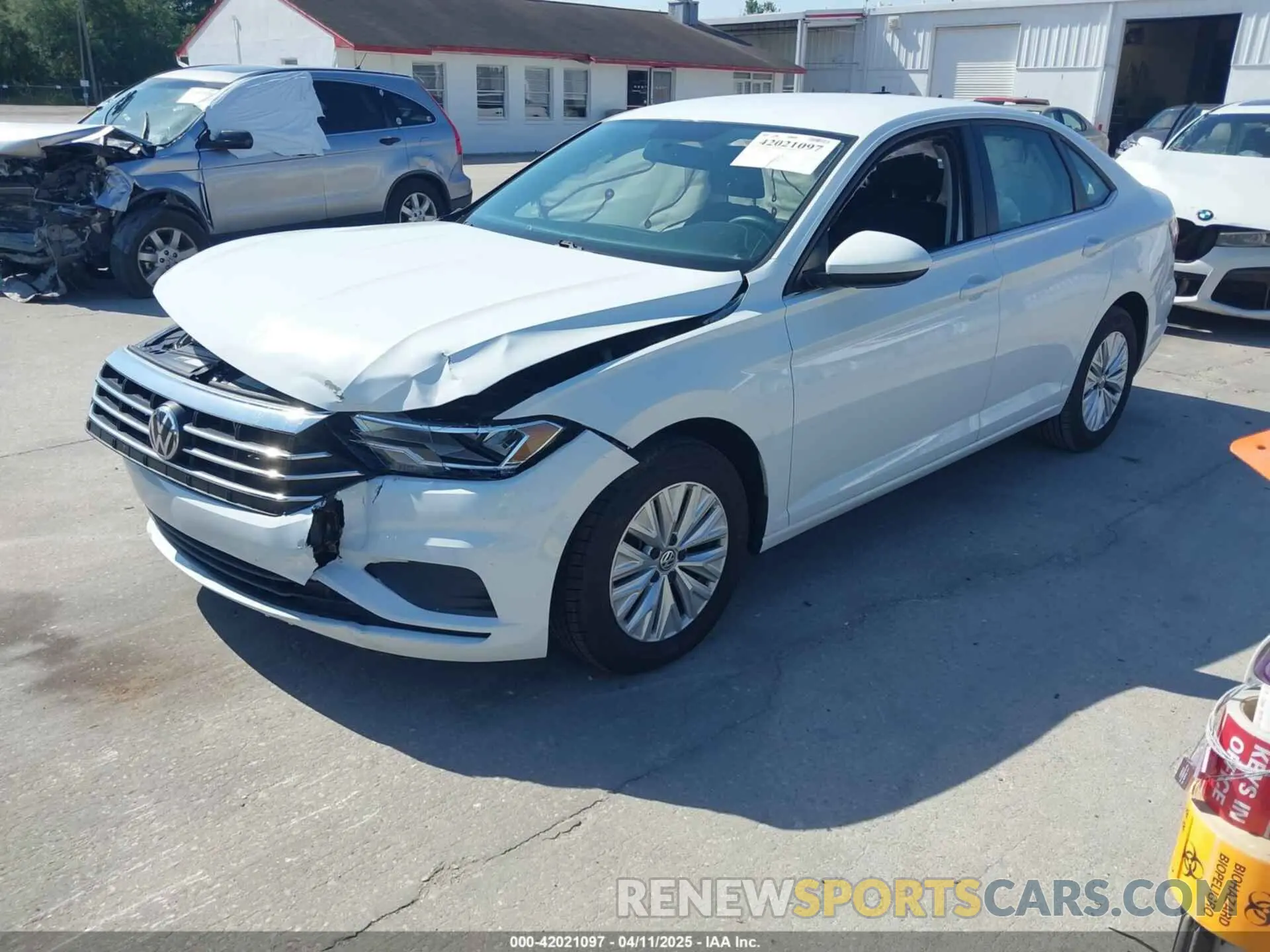 2 fotografías del automóvil dañado 3VWCB7BU7LM066351 VOLKSWAGEN JETTA 2020