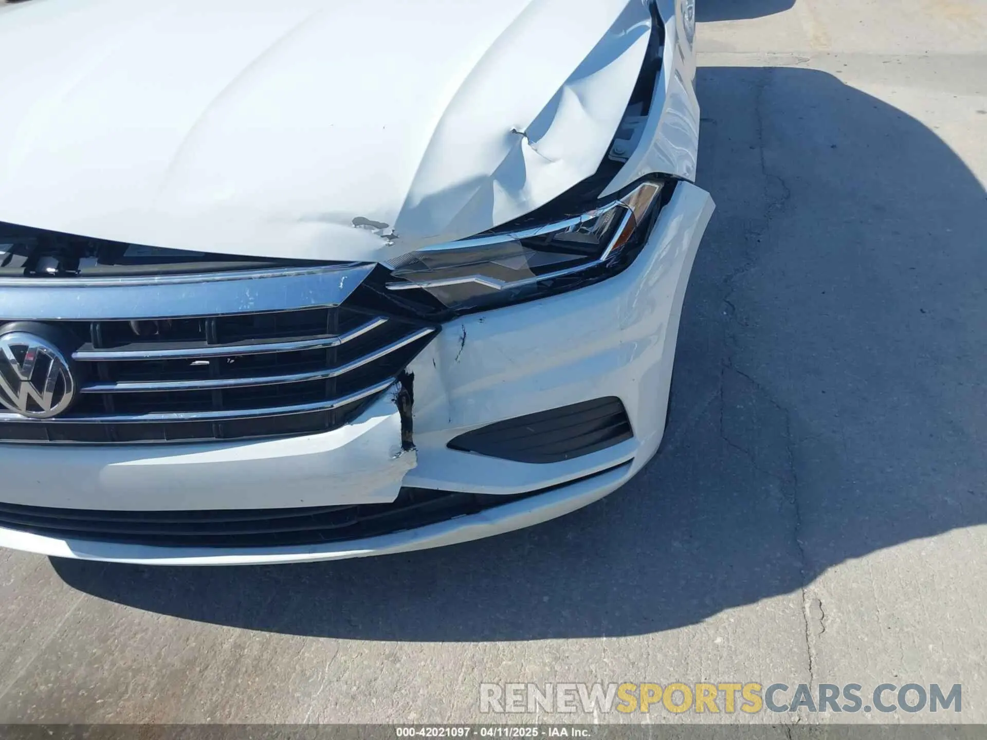6 fotografías del automóvil dañado 3VWCB7BU7LM066351 VOLKSWAGEN JETTA 2020