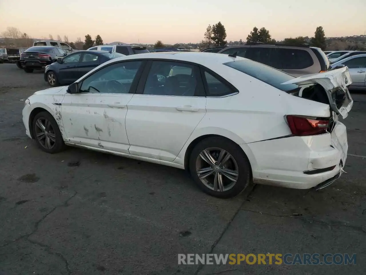 2 fotografías del automóvil dañado 3VWCB7BU8LM003257 VOLKSWAGEN JETTA 2020