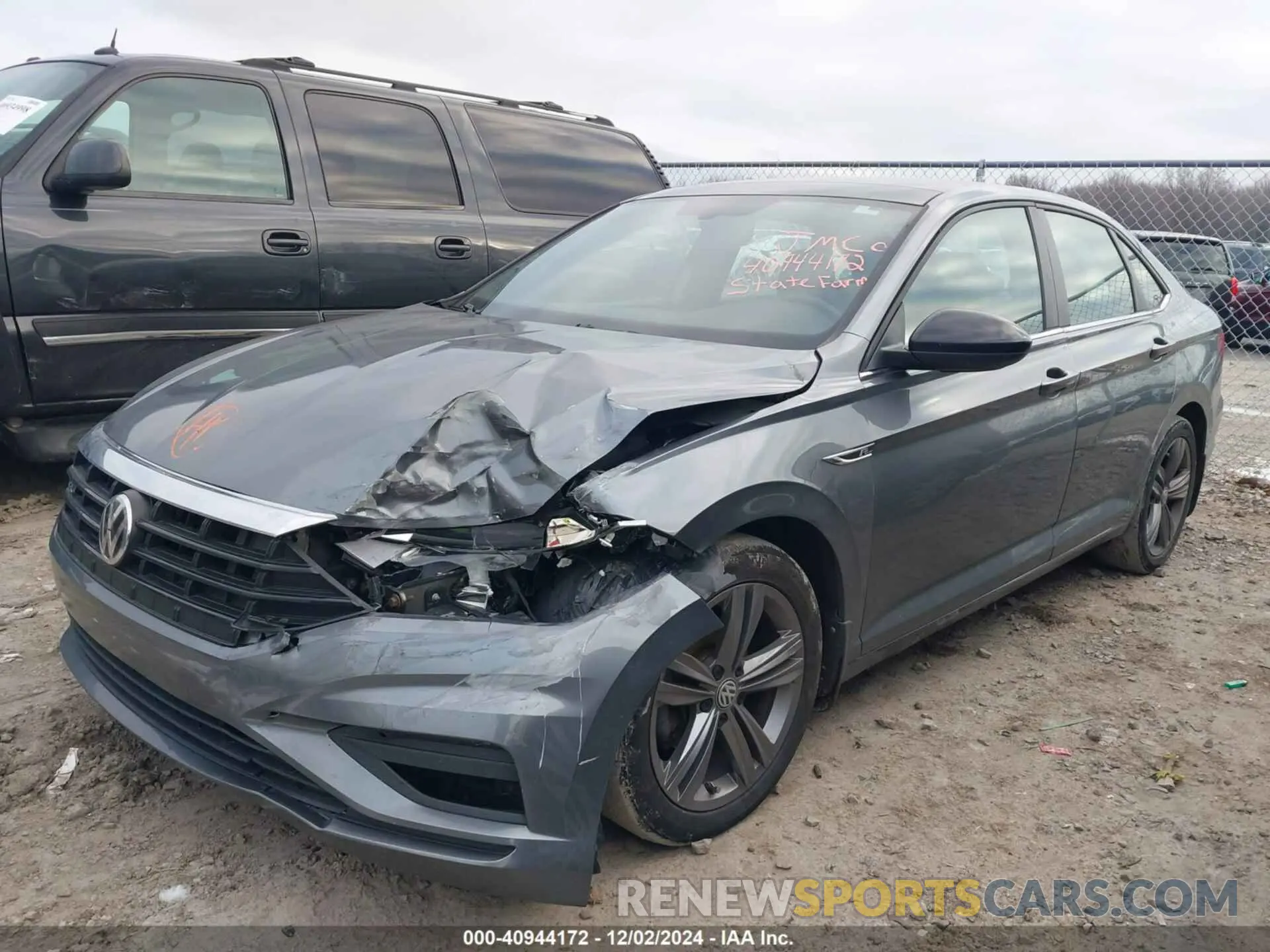 2 fotografías del automóvil dañado 3VWCB7BU8LM003677 VOLKSWAGEN JETTA 2020