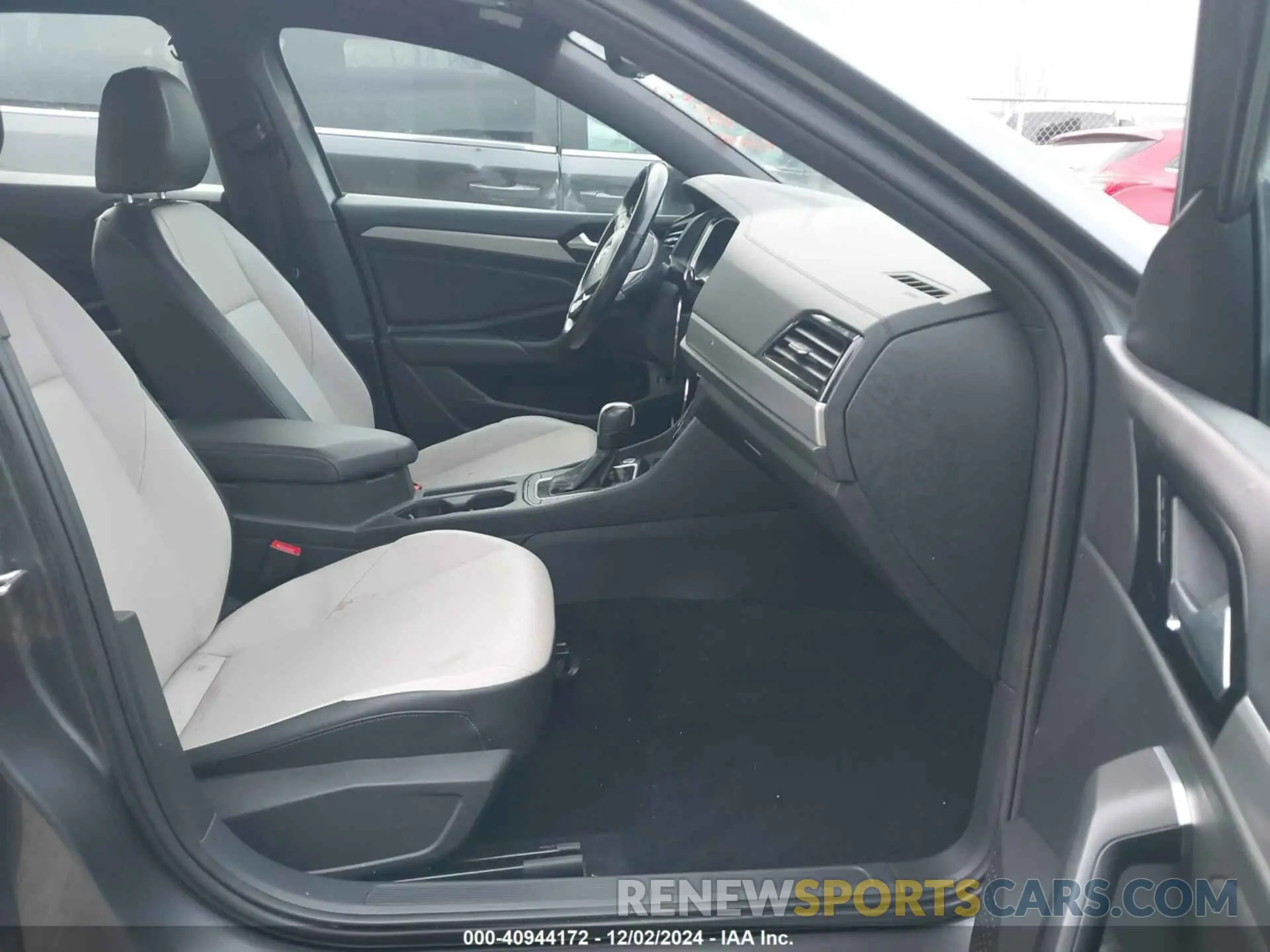 5 fotografías del automóvil dañado 3VWCB7BU8LM003677 VOLKSWAGEN JETTA 2020