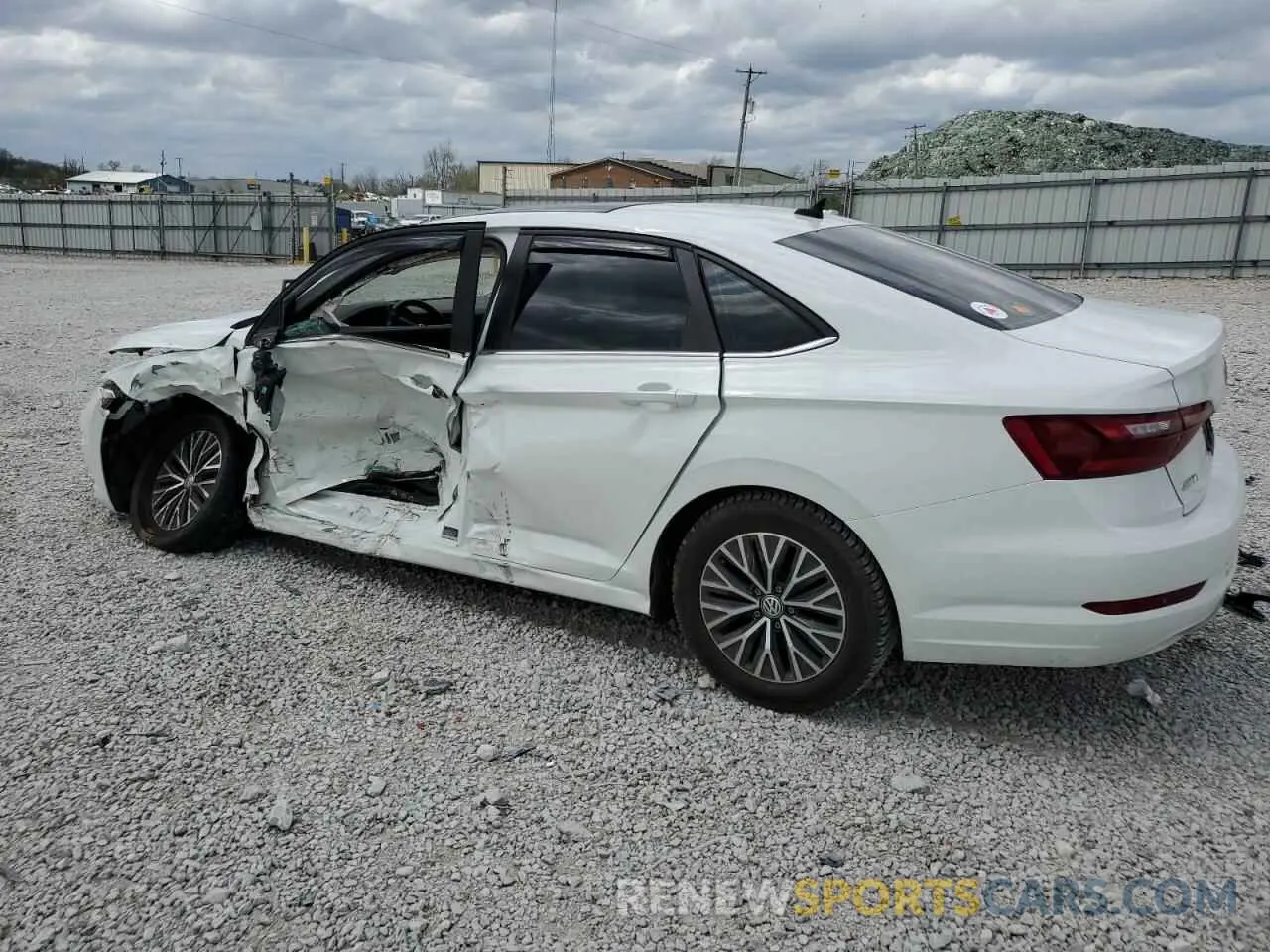 2 fotografías del automóvil dañado 3VWCB7BU8LM011634 VOLKSWAGEN JETTA 2020