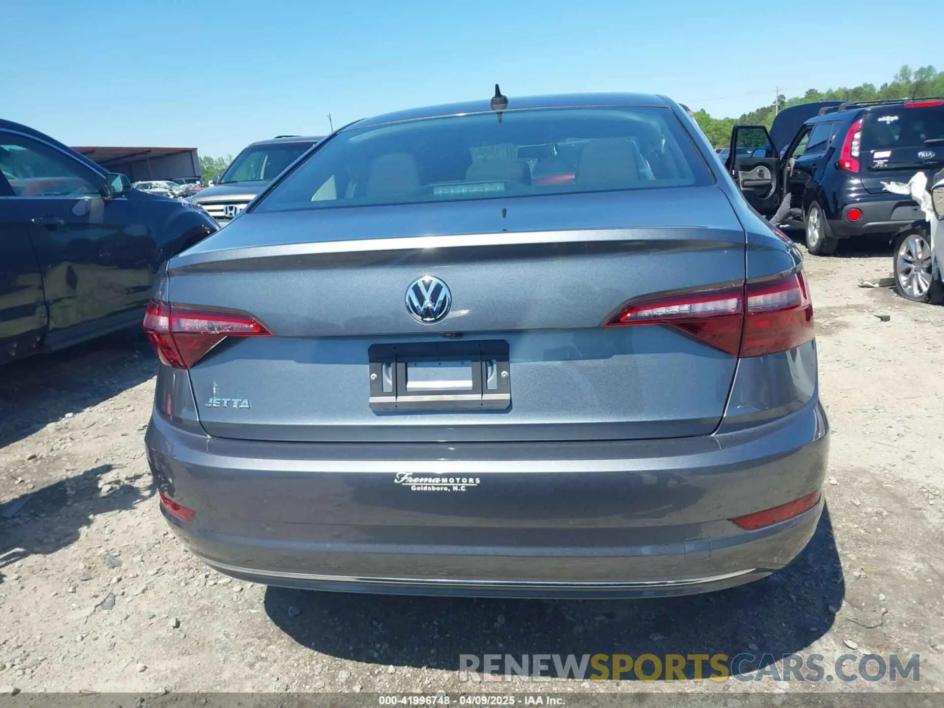 16 fotografías del automóvil dañado 3VWCB7BU8LM011892 VOLKSWAGEN JETTA 2020