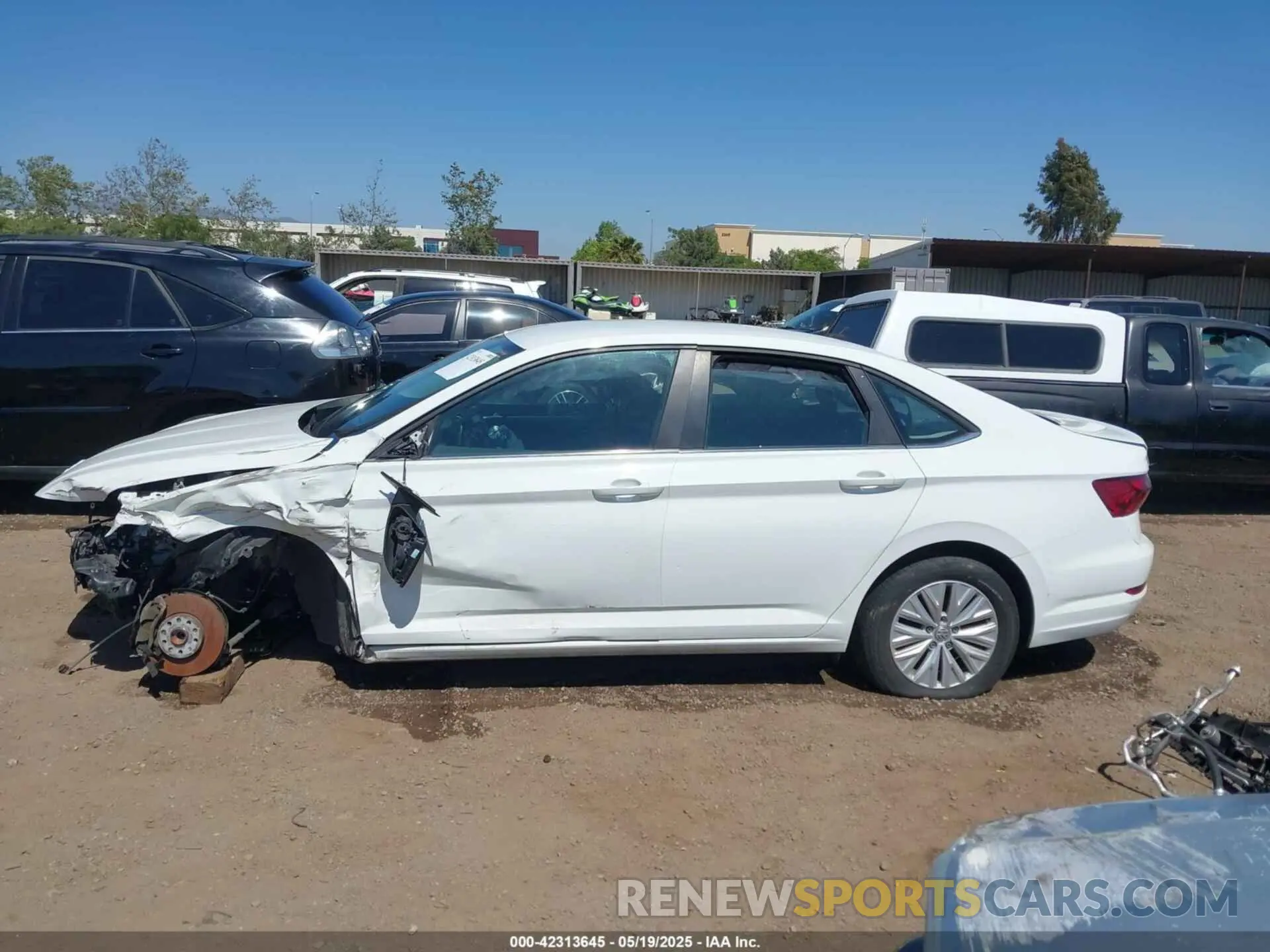 15 fotografías del automóvil dañado 3VWCB7BU8LM056279 VOLKSWAGEN JETTA 2020