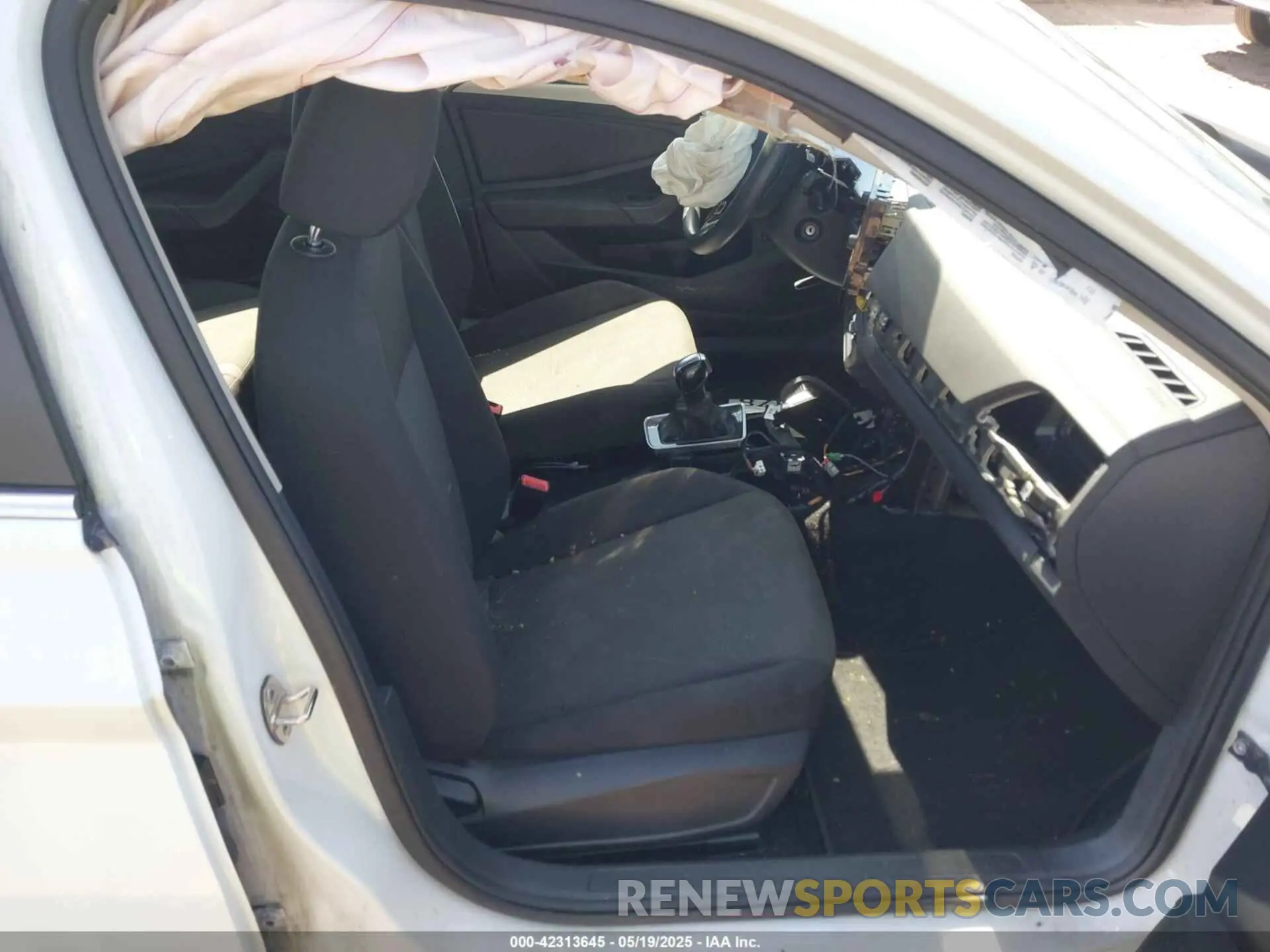 5 fotografías del automóvil dañado 3VWCB7BU8LM056279 VOLKSWAGEN JETTA 2020
