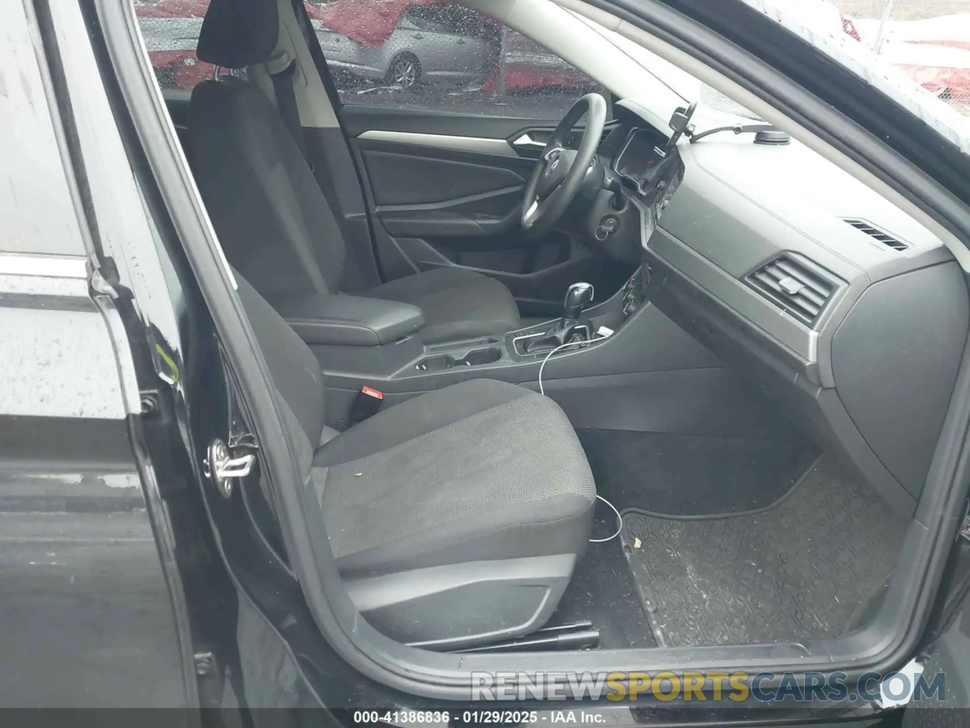5 fotografías del automóvil dañado 3VWCB7BU9LM049888 VOLKSWAGEN JETTA 2020