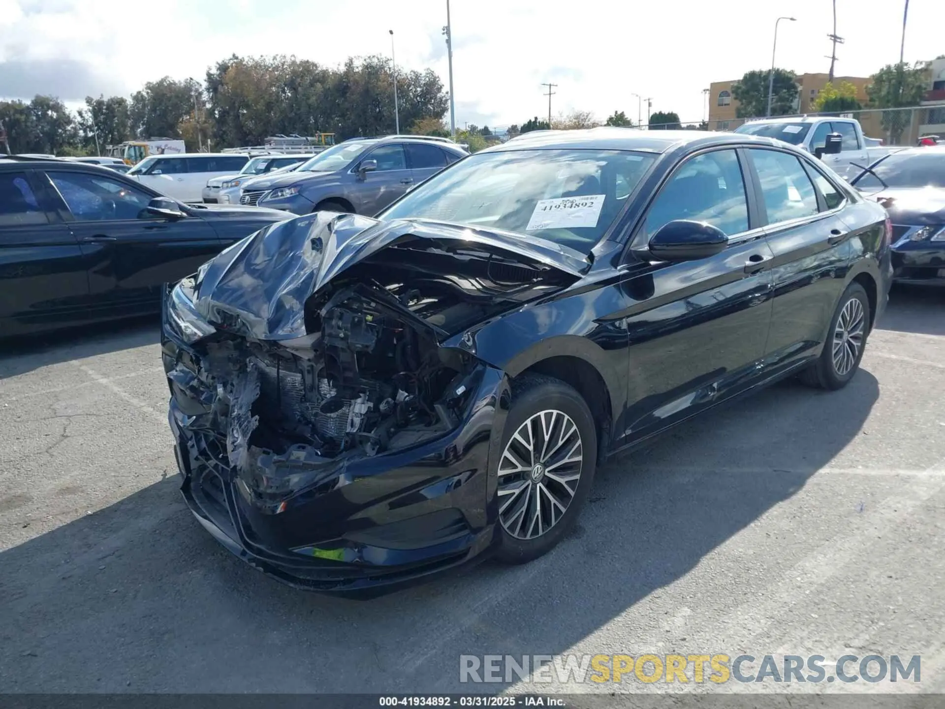 2 fotografías del automóvil dañado 3VWCB7BUXLM030573 VOLKSWAGEN JETTA 2020