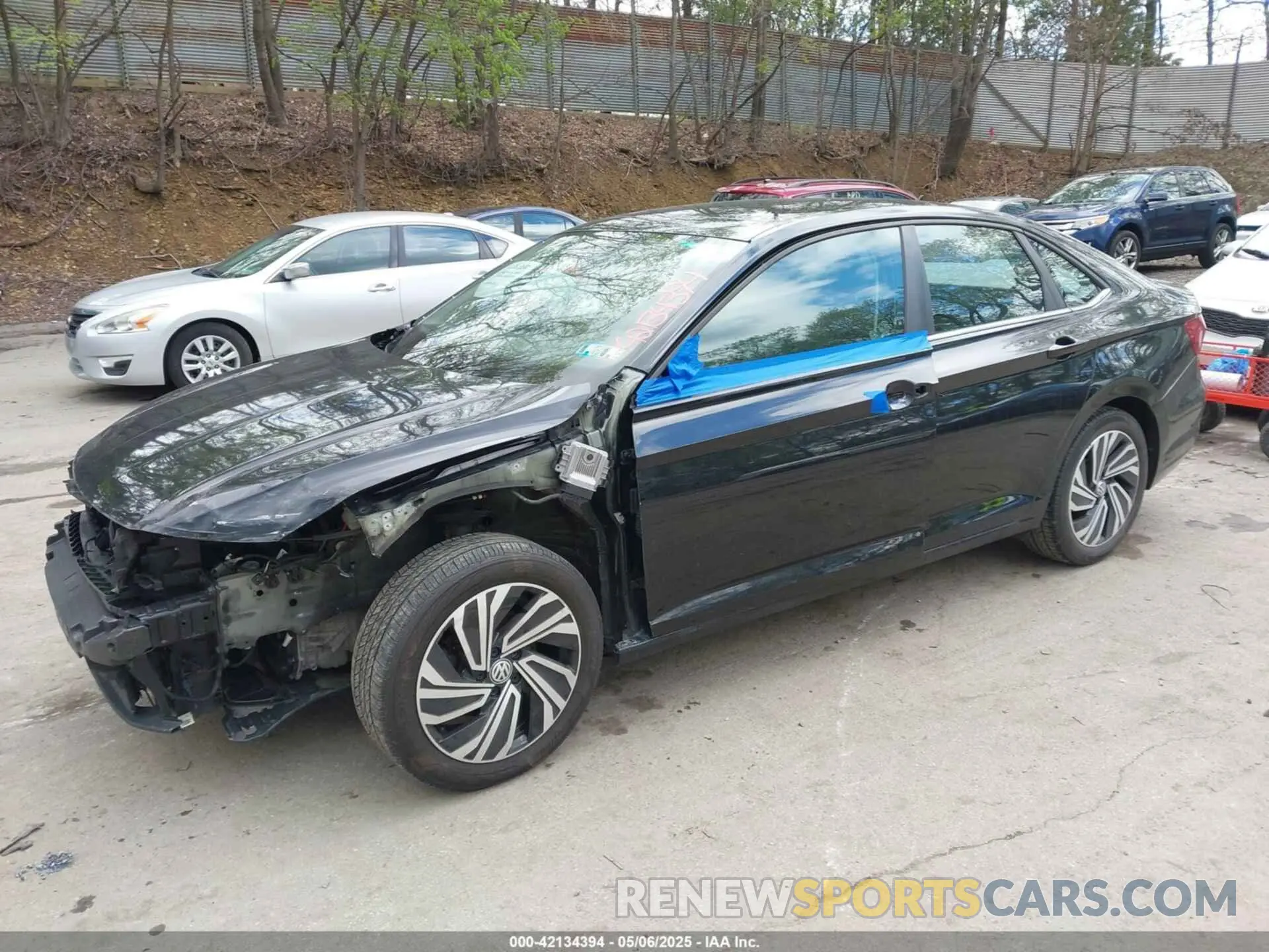 2 fotografías del automóvil dañado 3VWE57BU2LM081811 VOLKSWAGEN JETTA 2020