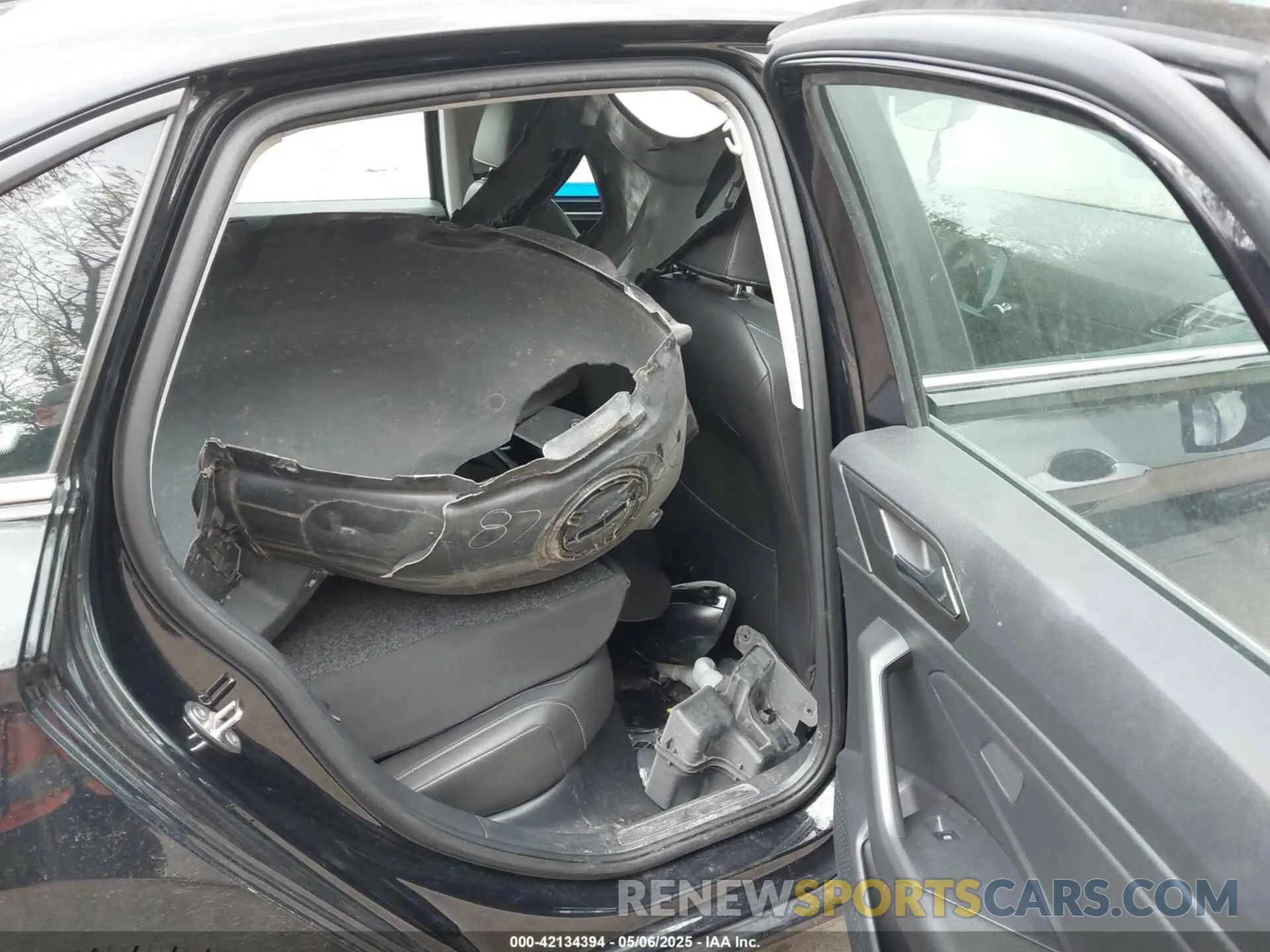 8 fotografías del automóvil dañado 3VWE57BU2LM081811 VOLKSWAGEN JETTA 2020